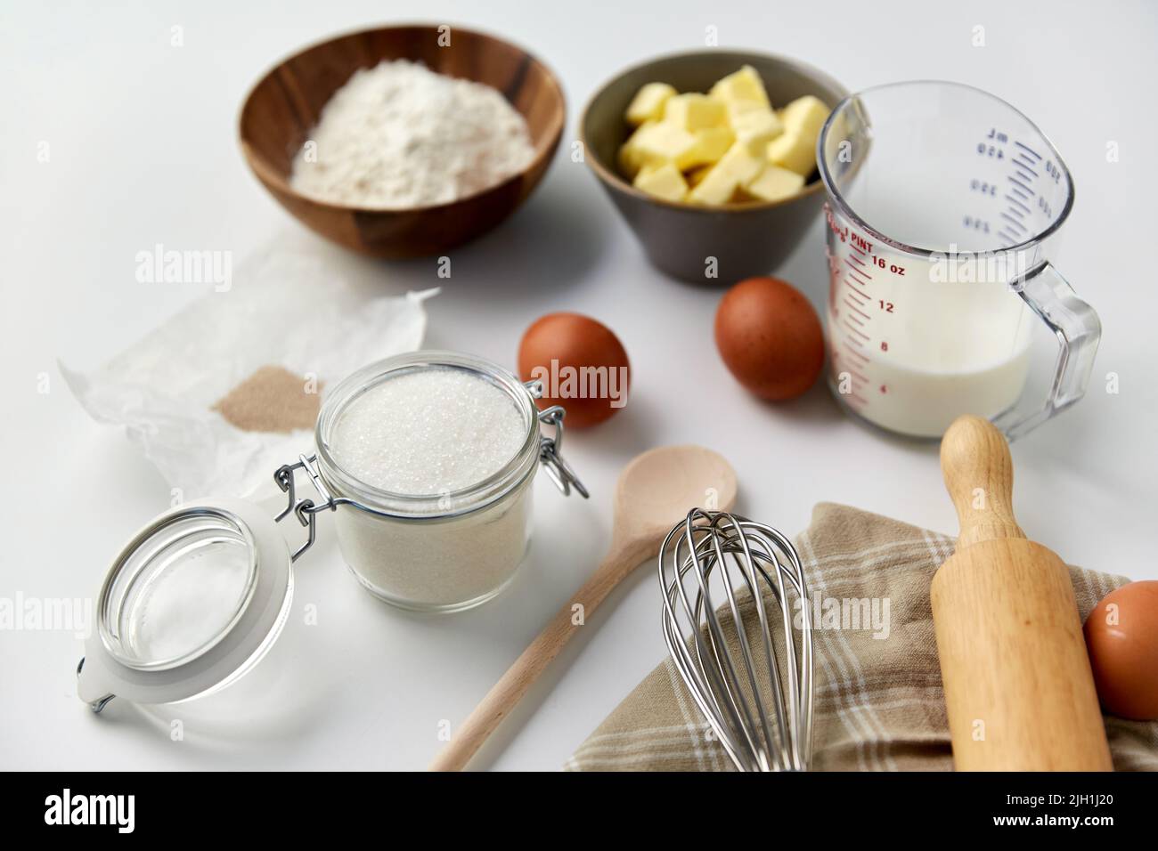 Cooking and baking measure hi-res stock photography and images - Alamy