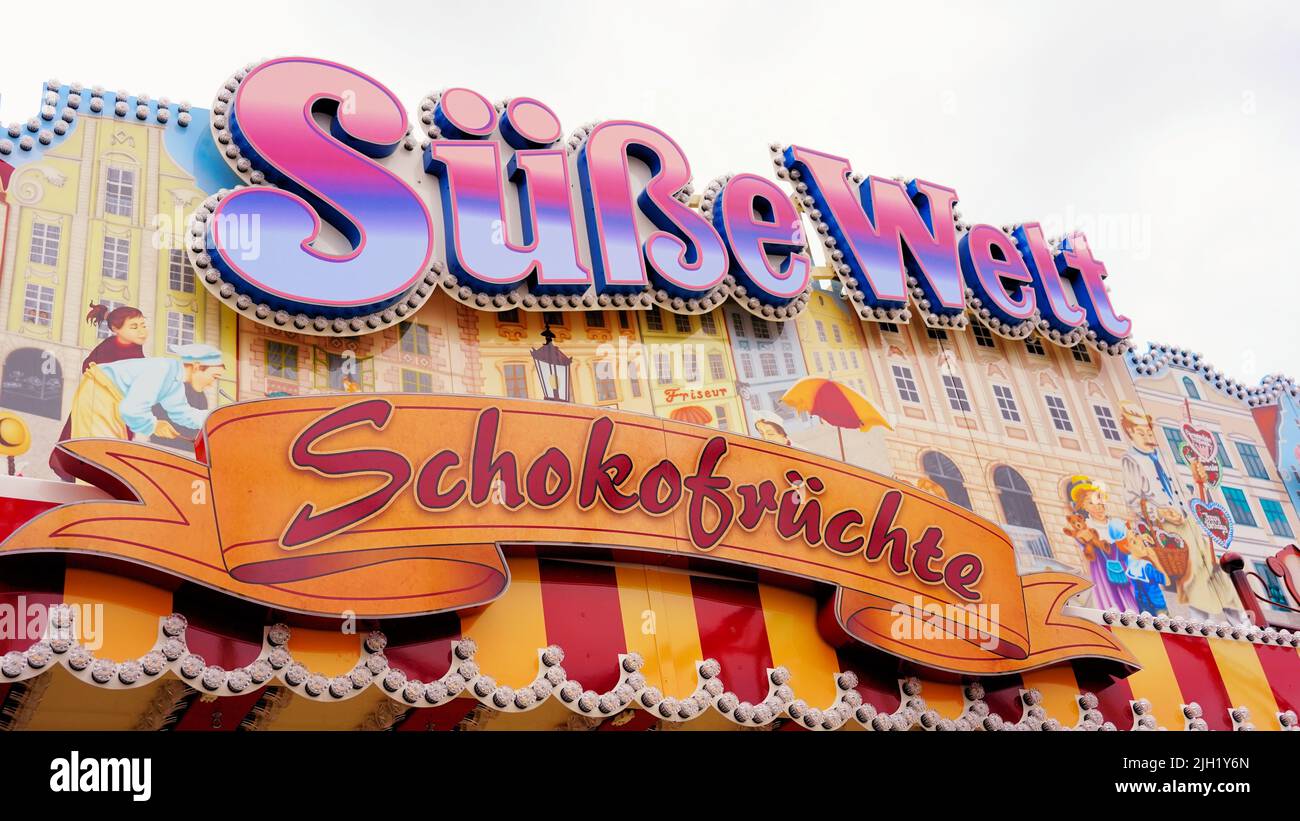 Detail of a candy stand at the popular fun fair 'Rheinkirmes' 2022 in Düsseldorf/Germany, the biggest fun fair on the Rhine. Stock Photo