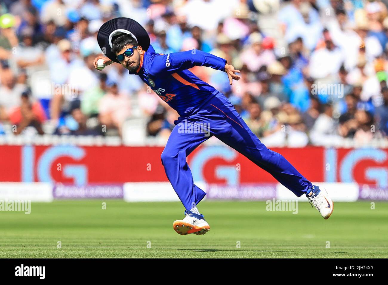 Shreyas iyer hires stock photography and images Alamy
