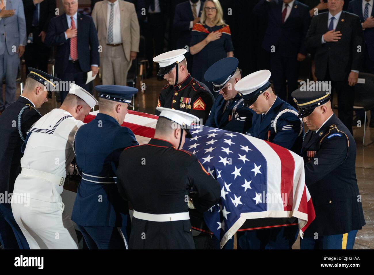 Washington DC, USA. 14th July, 2022. The casket of Marine Chief Warrant Officer 4 Hershel Woodrow 'Woody' Williams, the last surviving World War II Medal of Honor recipient, is carried into the Rotunda of the U.S. Capitol in Washington, DC on Thursday, July 14, 2022. The Marine Corps veteran, who died June 29th, was awarded the nation's highest award for his actions on Iwo Jima. Pool Photo by Eric Lee/UPI Credit: UPI/Alamy Live News Stock Photo