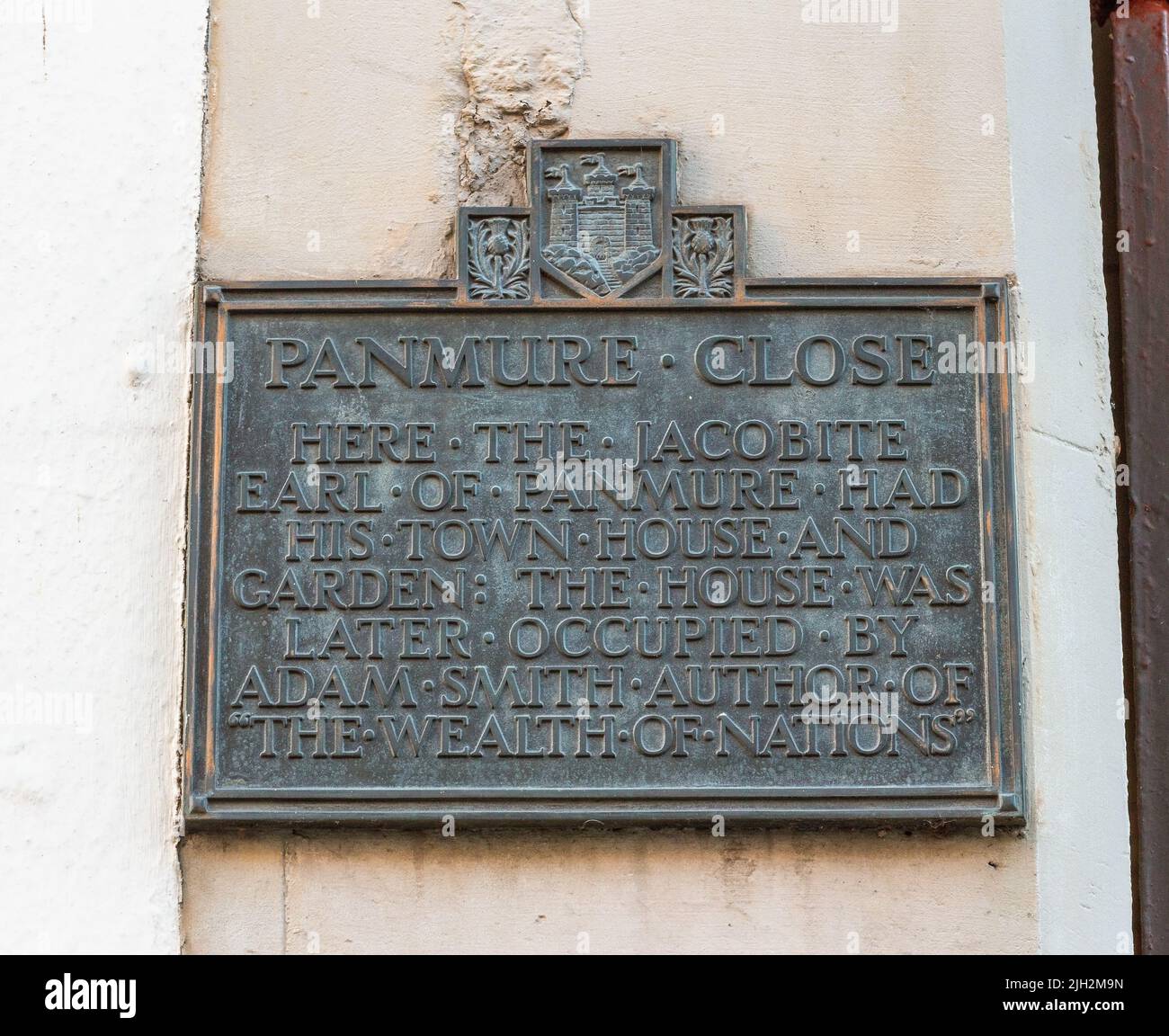 Information on Panmure Close in the old town of Edinburgh, Scotland Stock Photo