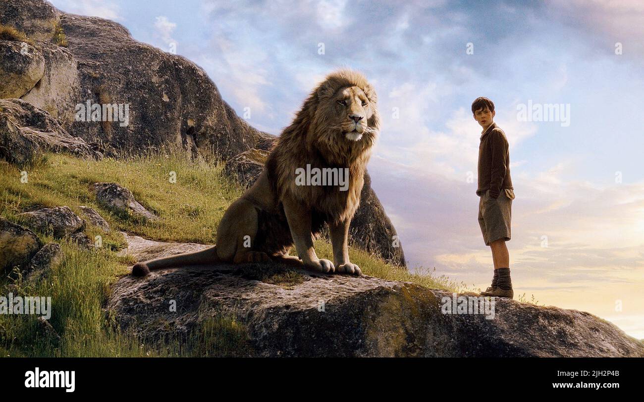 Si Creabis, Fit Redunda., [ID: An image of Aslan the lion, who