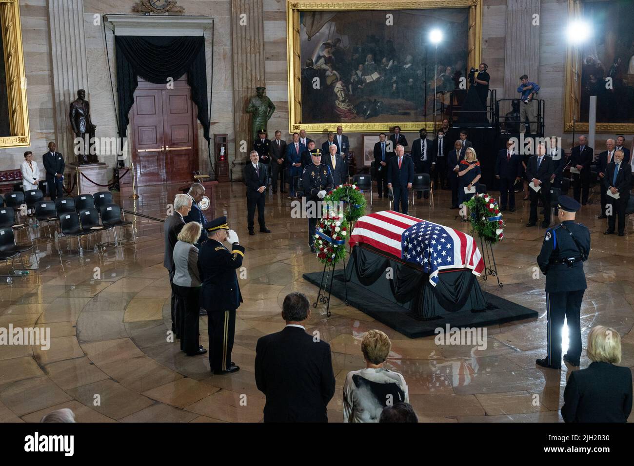 General milley hi-res stock photography and images - Page 19 - Alamy