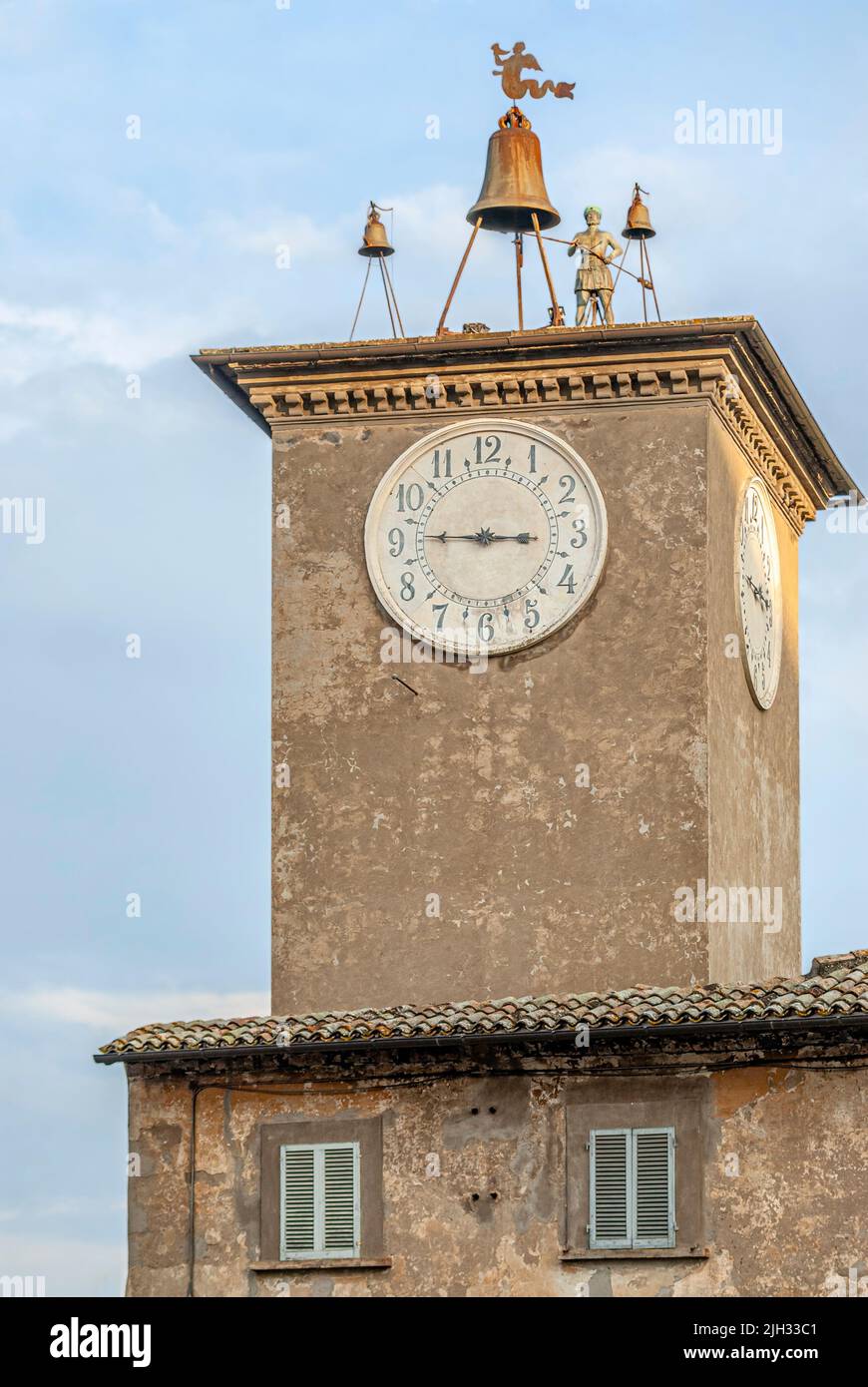 Clock with bell ringer at San Maurizio Tower (Torre di Maurizio), Orvieto, Umbria, Italy Stock Photo