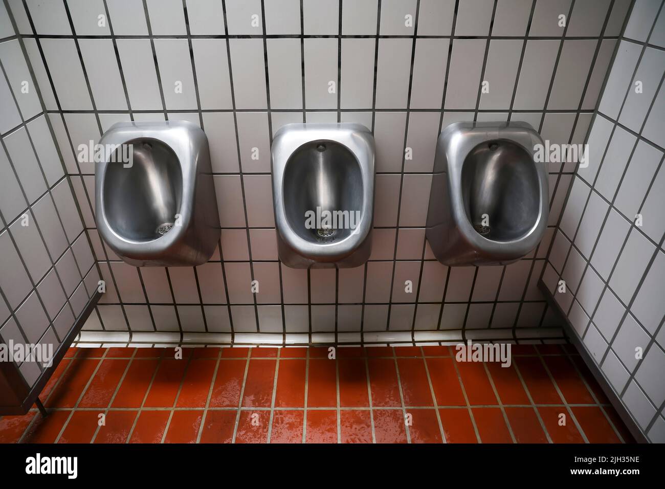 Wiedemar, Germany. 14th July, 2022. View of the urinal at the Kapellenberg West rest area on the A9. Credit: Jan Woitas/dpa/Alamy Live News Stock Photo