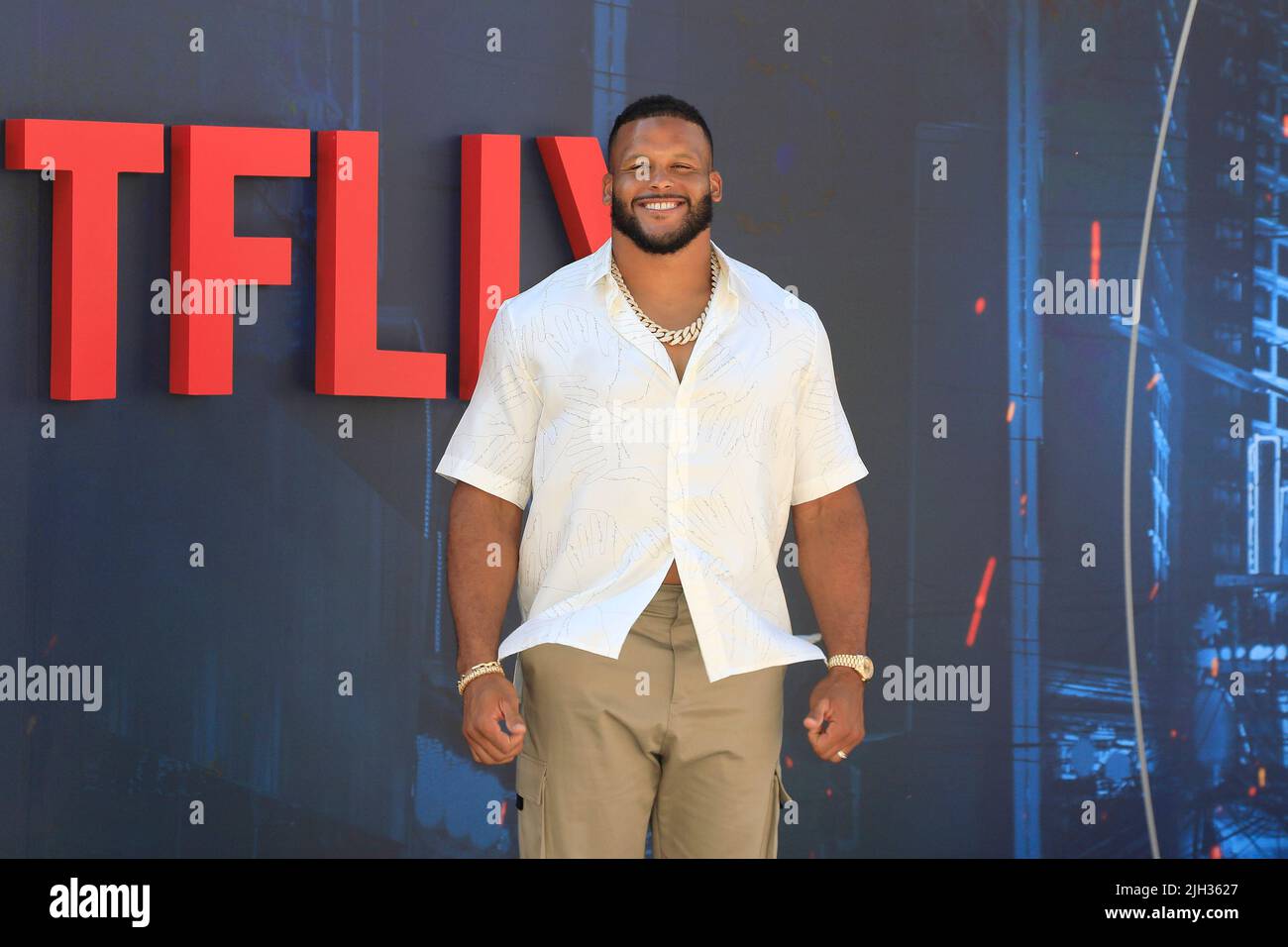 July 13, 2022, Los Angeles, California, USA: LOS ANGELES - July 13: Aaron Donald, LA RAMS at the premiere of The Gray Man at the TCL Chinese Theatre IMAX on July 13, 2022 in Los Angeles, CA. (Credit Image: © Nina Prommer/ZUMA Press Wire) Stock Photo