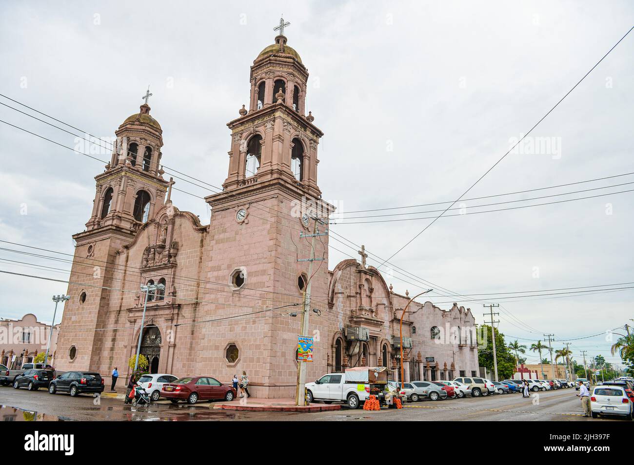 Parroquia del Sagrado Corazón de Jesús, Vedado, Habana, Cuba Stock Photo - Alamy Parroquia del Sagrado Corazón de Jesús, Vedado, Habana, Cuba Stock Photo - Alamy