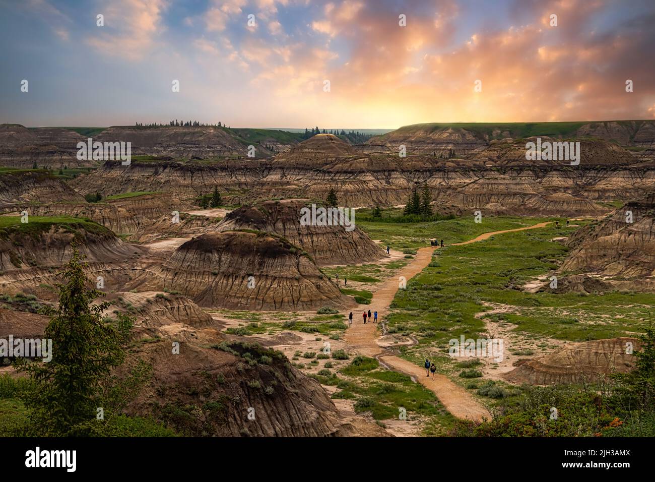 Sunrise Clouds Glowing Over Horseshoe Canyon Stock Photo Alamy