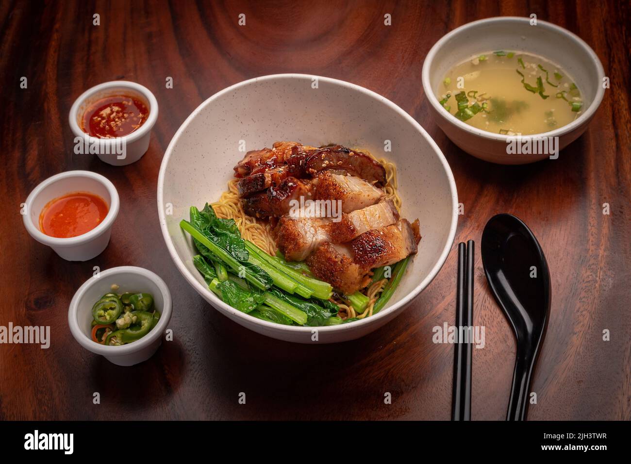 Crispy Roasted Pork Noodle Stock Photo - Alamy