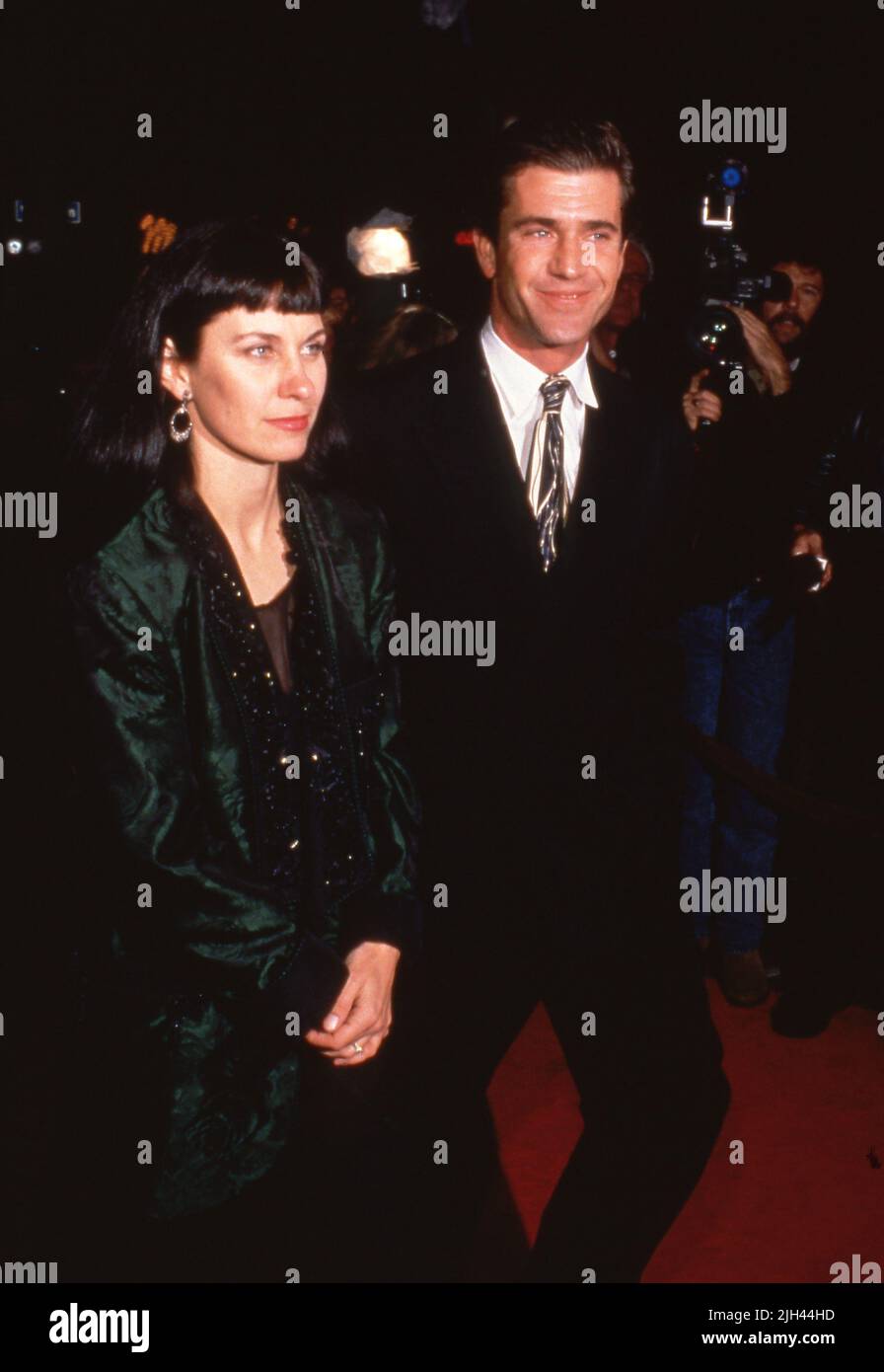 Mel Gibson and wife Robyn Gibson at the premiere of Hamlet on  December 18, 1990 Credit: Ralph Dominguez/MediaPunch Stock Photo