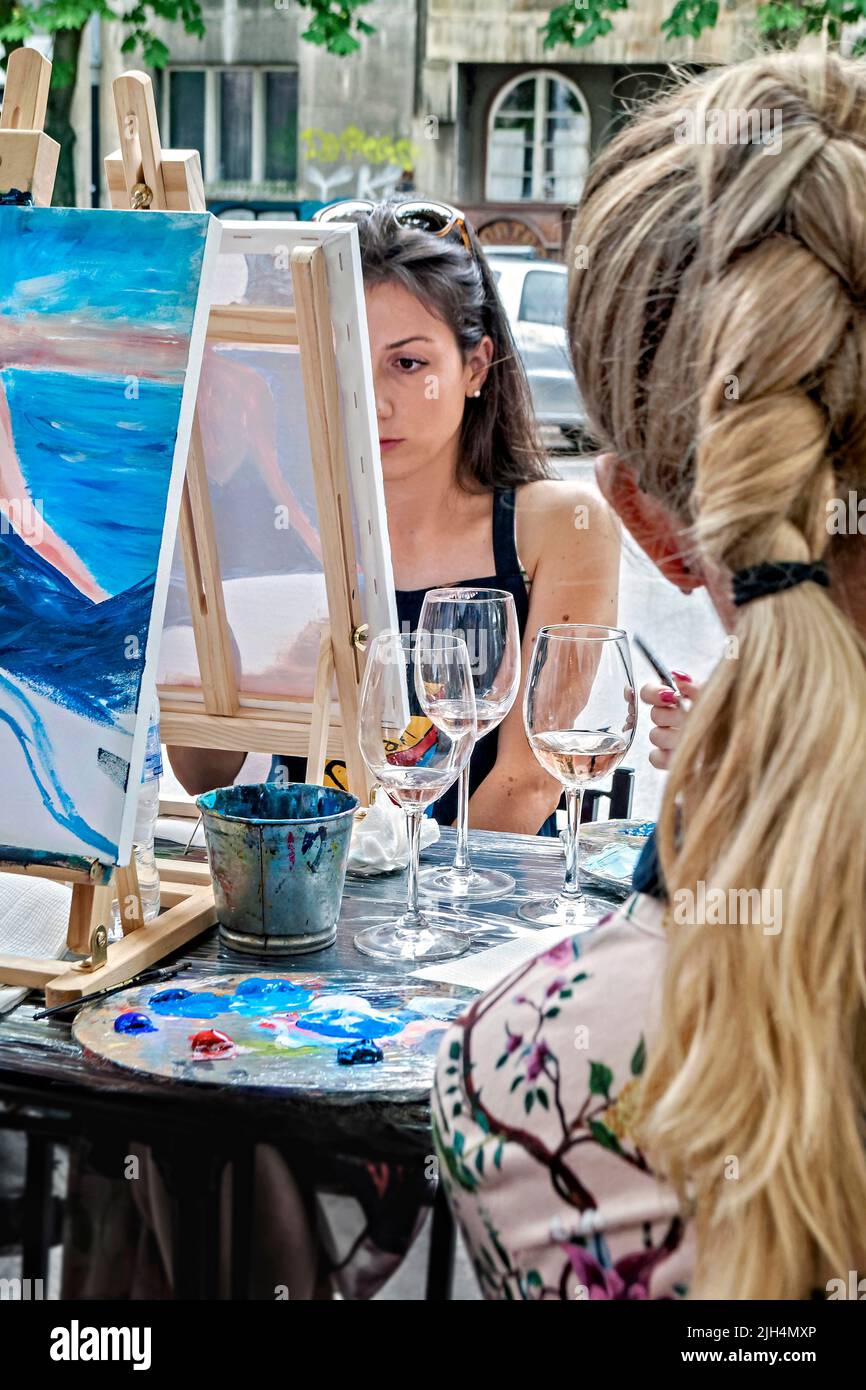 Outdoor drawing lesson hires stock photography and images Alamy