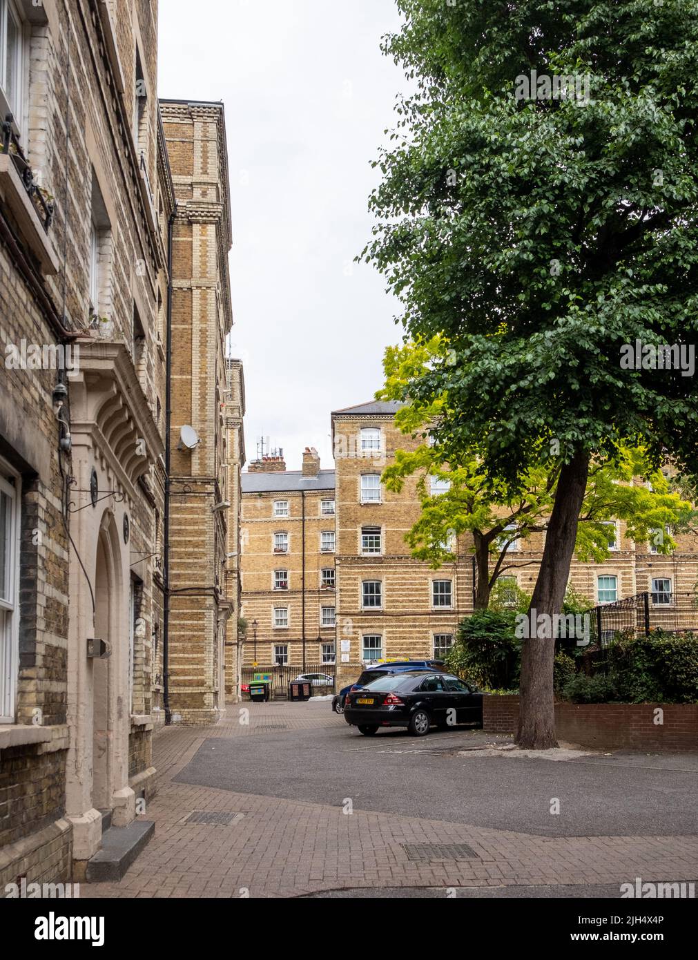 Victorian flat blocks on the Peabody Estate, Clerkenwell Farringdon Lane, Islington, London Stock Photo