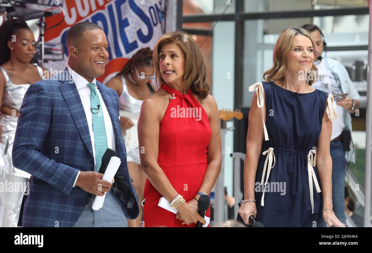 July 15, 2022, New York, New York, USA: Todayâ€™ show co-hosts CRAIG  MELVIN, HODA KOTB, SAVANNAH GUTHRIE attend musician/singer LIZZO  performance on the â€˜Todayâ€™ show held at Rockefeller Plaza. (Credit  Image: ©