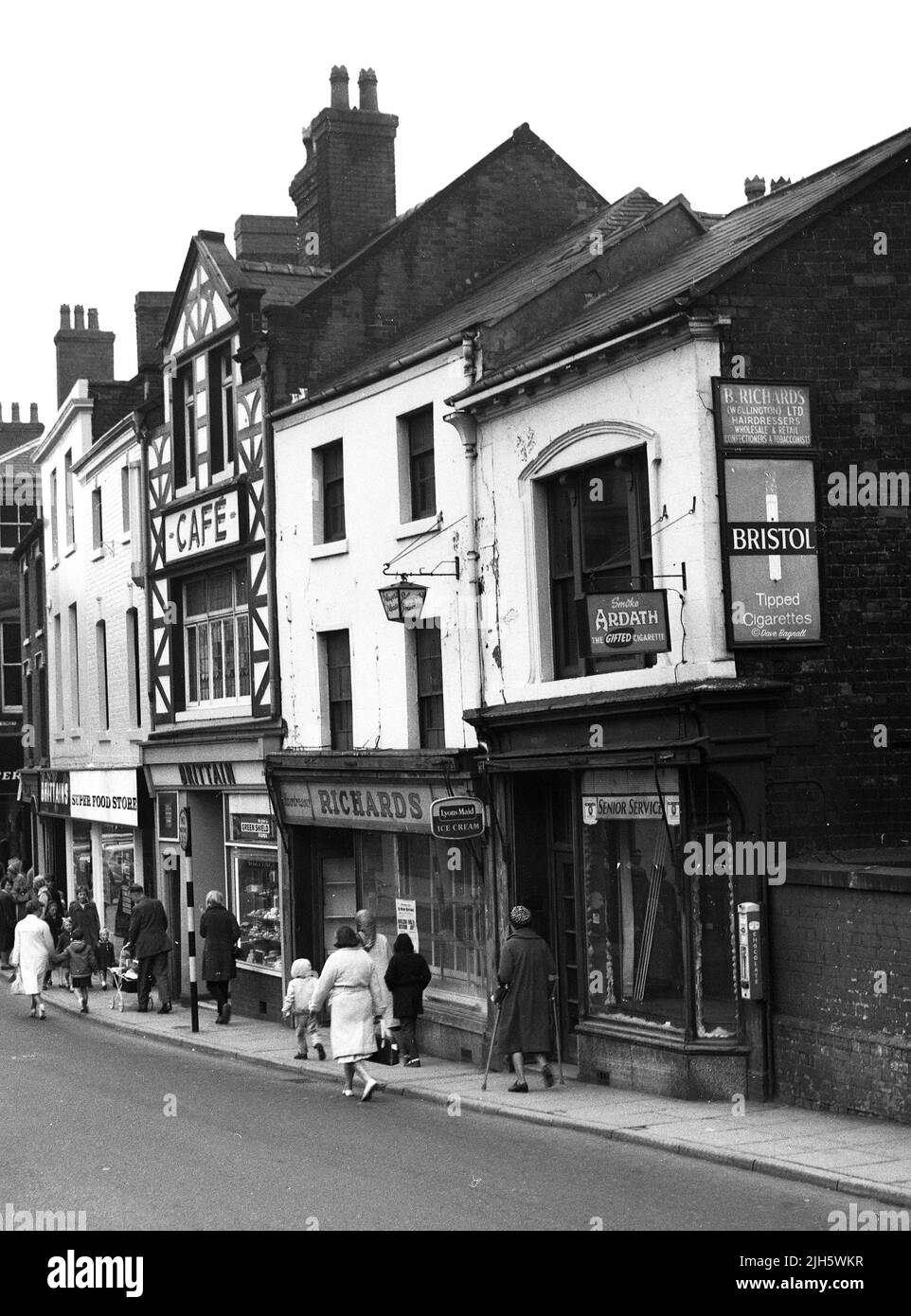 Provincial shop Black and White Stock Photos & Images Alamy