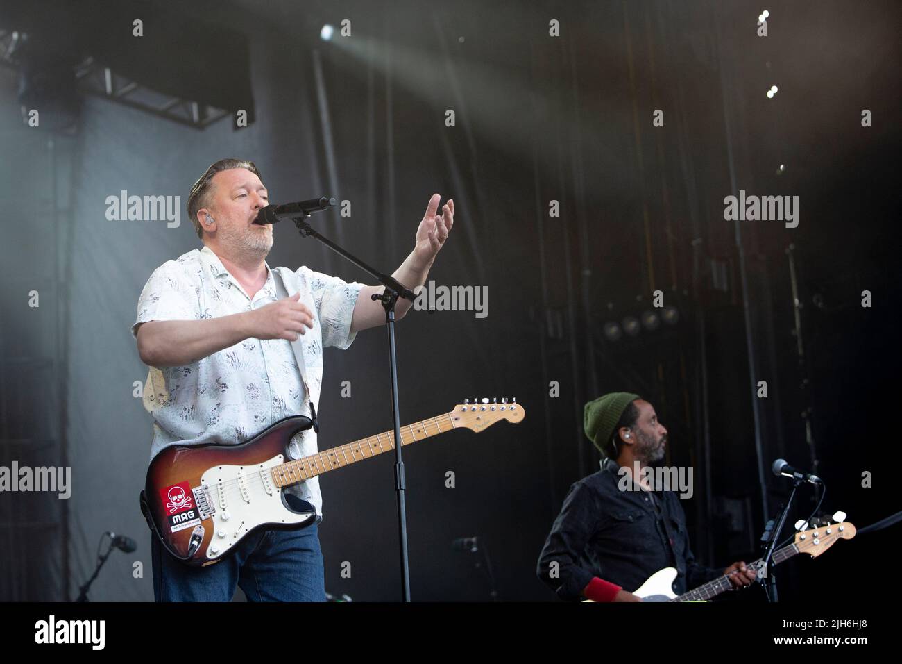 Elbow perform in edinburgh castle hires stock photography and images