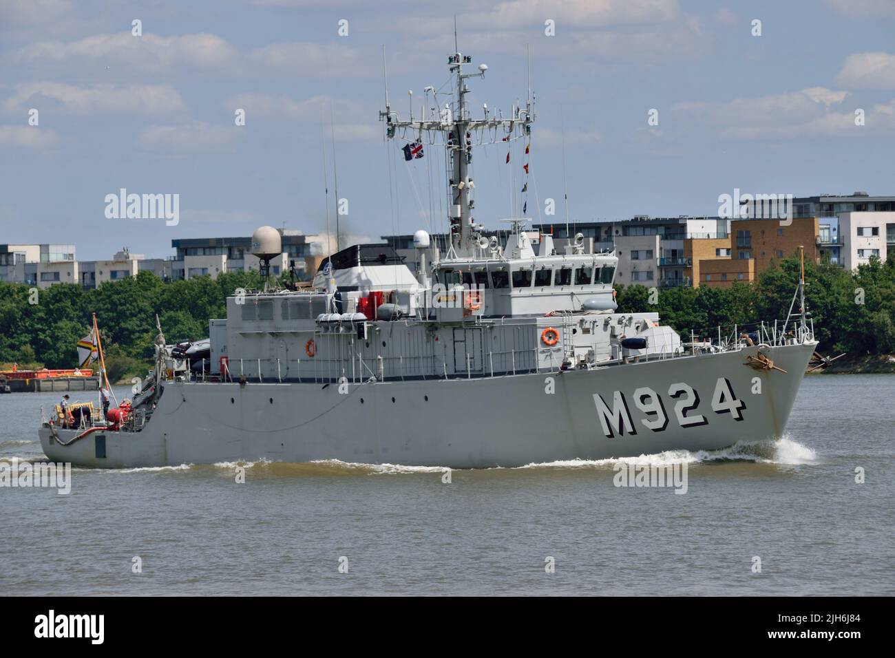 Belgian Navy minesweeper BNS Primula M924 arrives on the River Thames in London Stock Photo