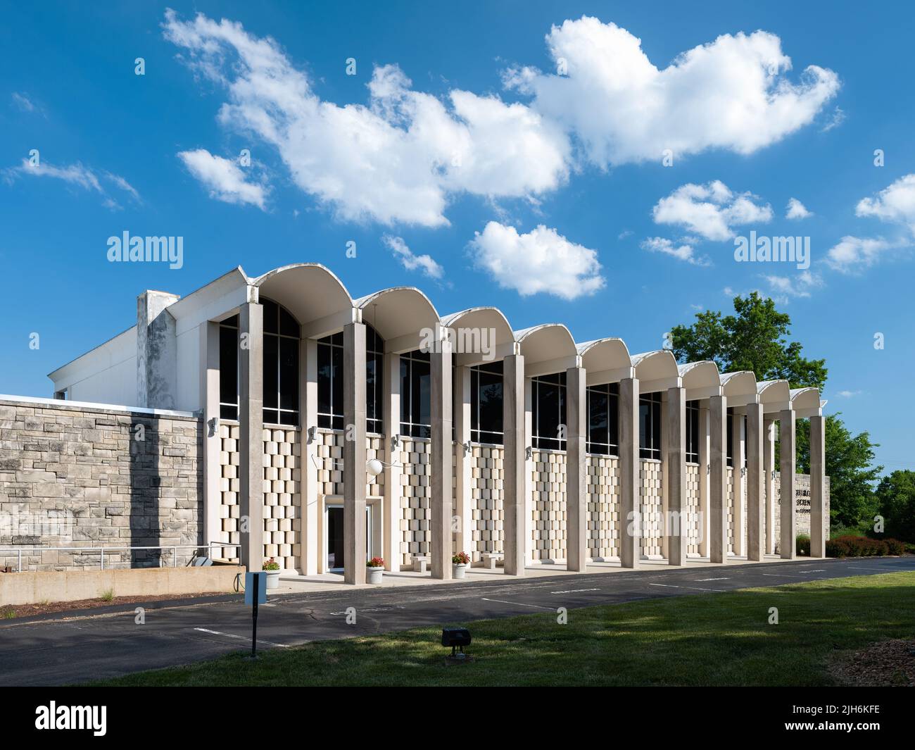 First Church of Christ, Scientist in Town and Country Stock Photo