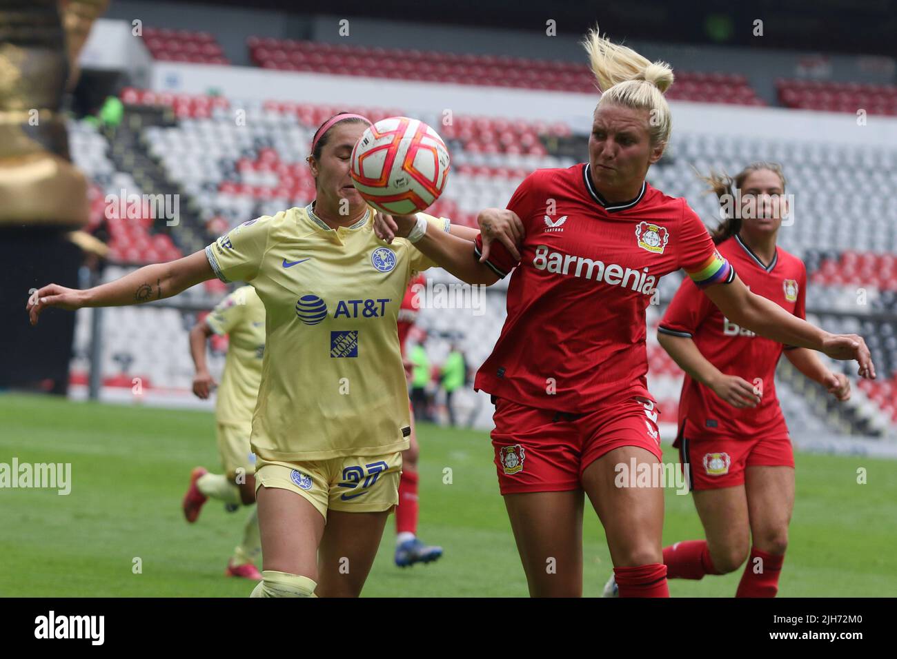 Mexico City, Mexico. 15th July, 2022. July 15, 2022, Mexico City, Mexico:  Irina Pando of the Bayer Leverkusen and Mayra Pelayo of America Football  Club in action during a Friendly Women's football