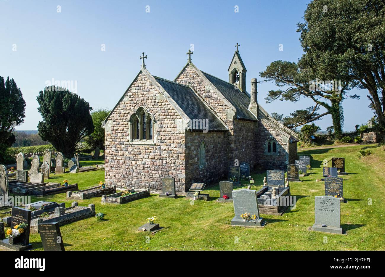 St Nicholas Church very near Nicholaston on the road out to Port Eynon and Oxwich Stock Photo