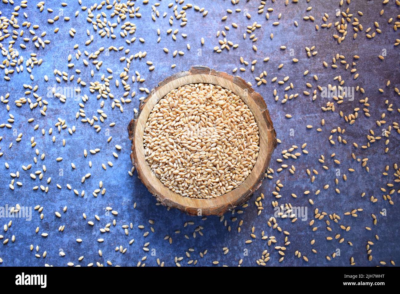 Raw whole dried wheat cereal grains Stock Photo Alamy