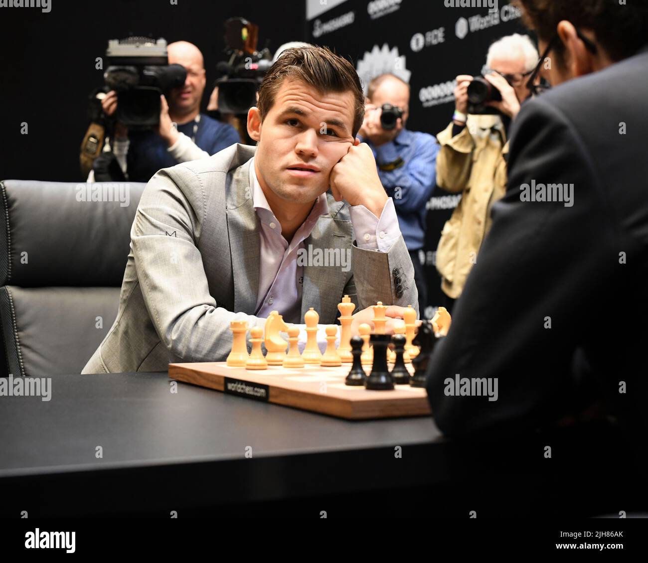 London to host Magnus Carlsen's 2018 world chess championship defense -  Washington Times