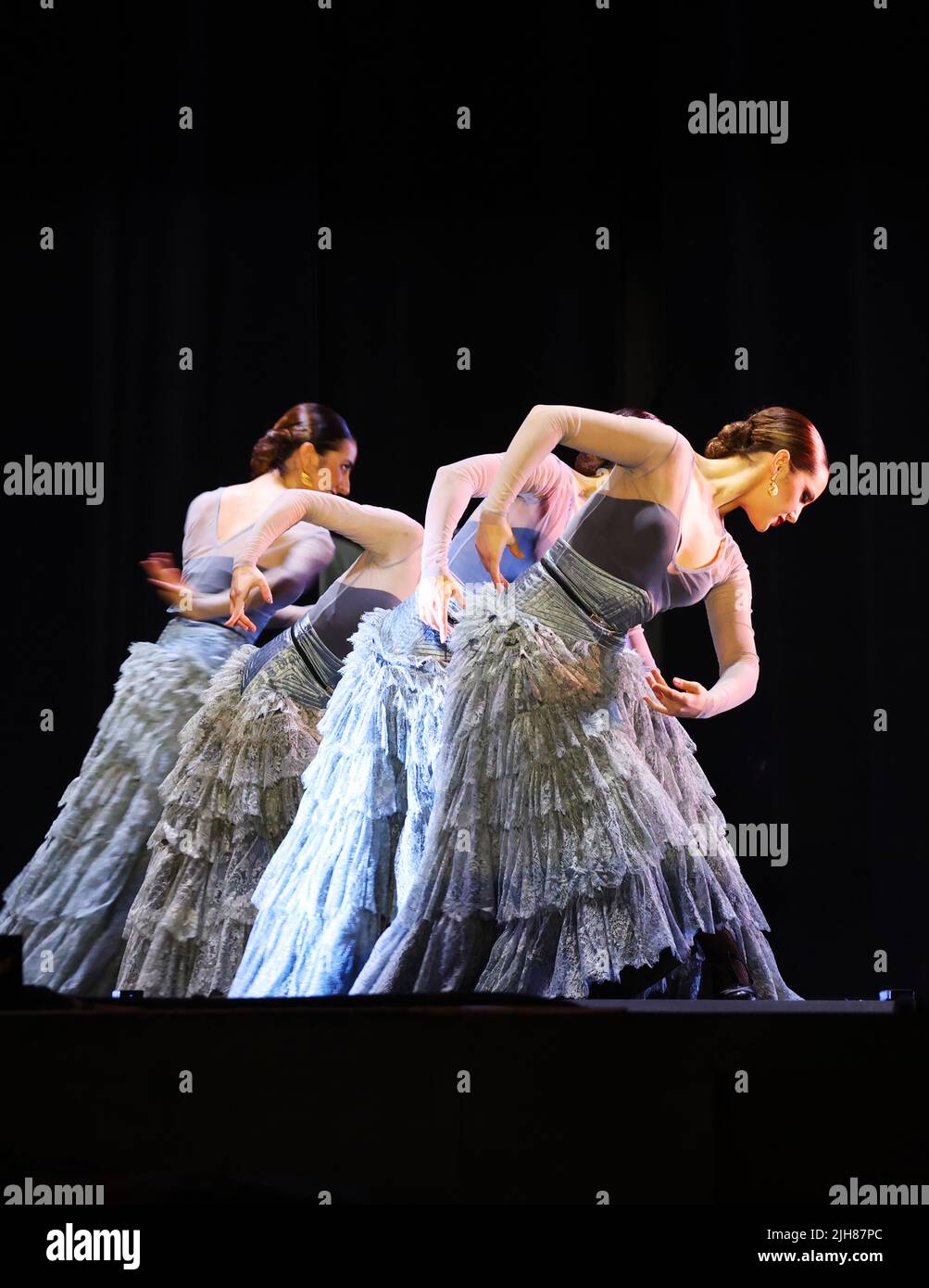 Flamenco, Andalusien, Ballett, Folklore, Dubai Expo, Erotik,  Spanische Tänzer und Tänzerin beim Flamenco voller Anmut und Grazie und Leidenschaft Stock Photo