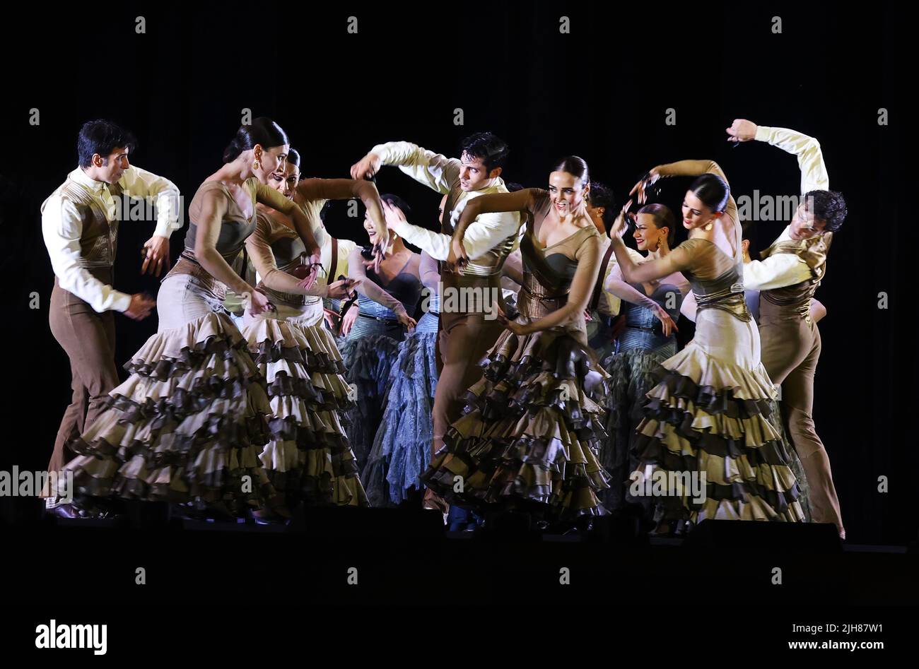 Flamenco, Andalusien, Ballett, Folklore, Dubai Expo, Erotik,  Spanische Tänzer und Tänzerin beim Flamenco voller Anmut und Grazie und Leidenschaft Stock Photo