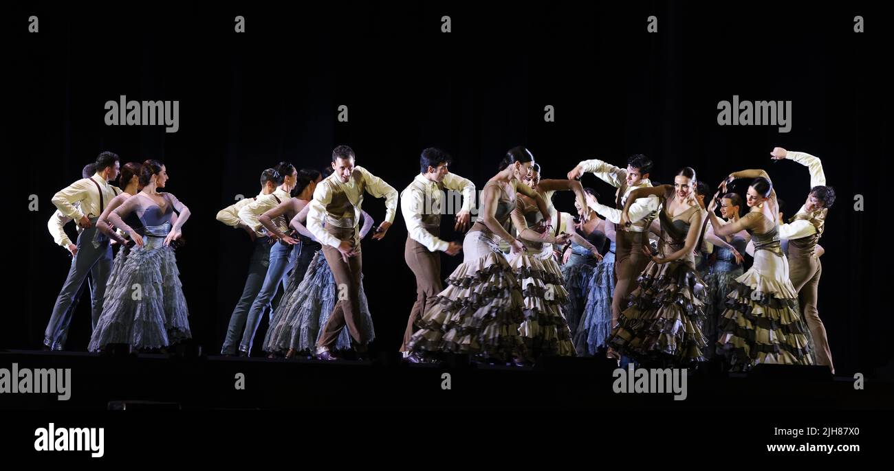 Flamenco, Andalusien, Ballett, Folklore, Dubai Expo, Erotik,  Spanische Tänzer und Tänzerin beim Flamenco voller Anmut und Grazie und Leidenschaft Stock Photo