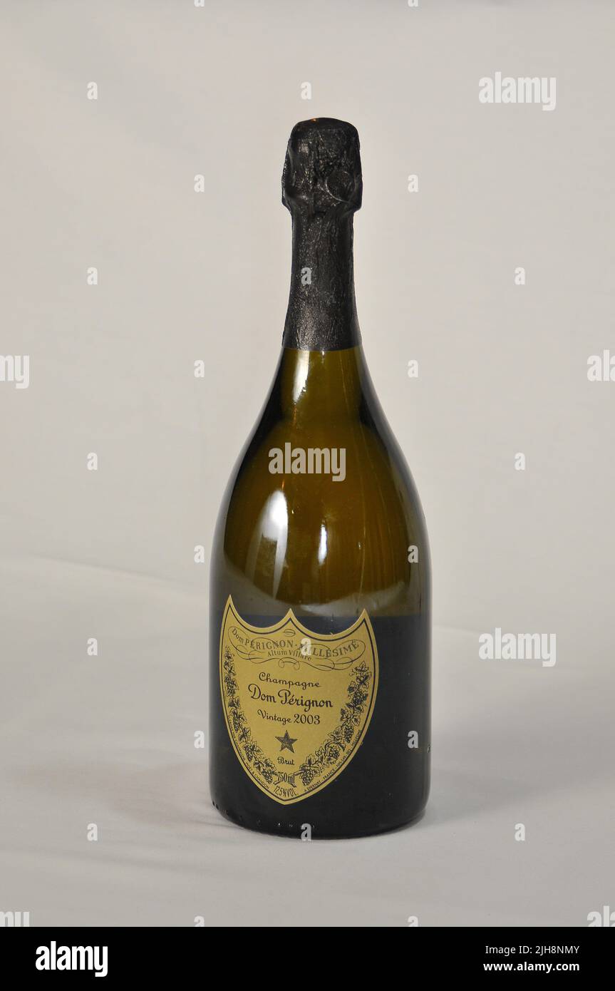 Dom perignon bottle hi-res stock photography and images - Alamy