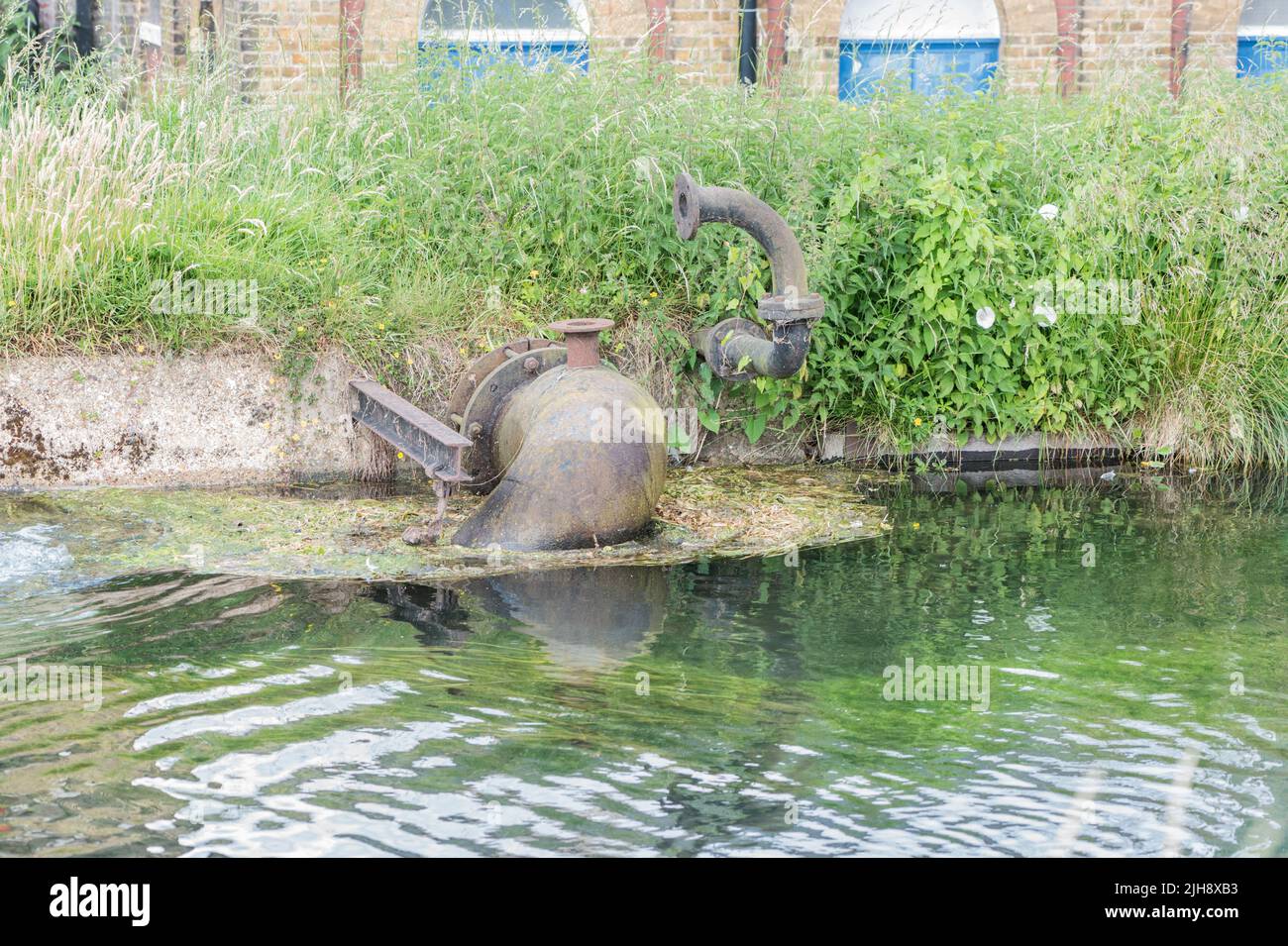 Pump station on the New River at Broxbourne, Herts Stock Photo