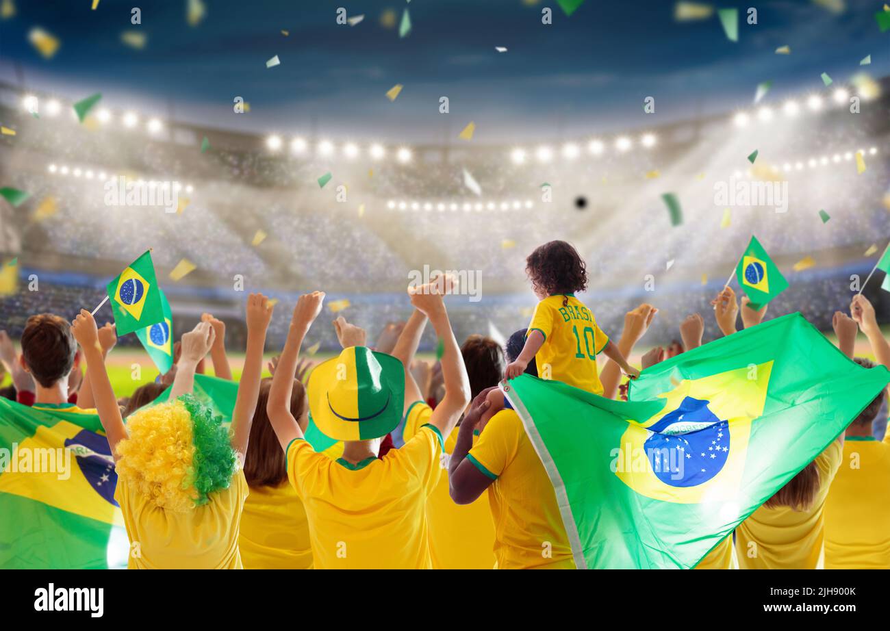 Brazilian football fans stadium cheer hi-res stock photography and images -  Alamy