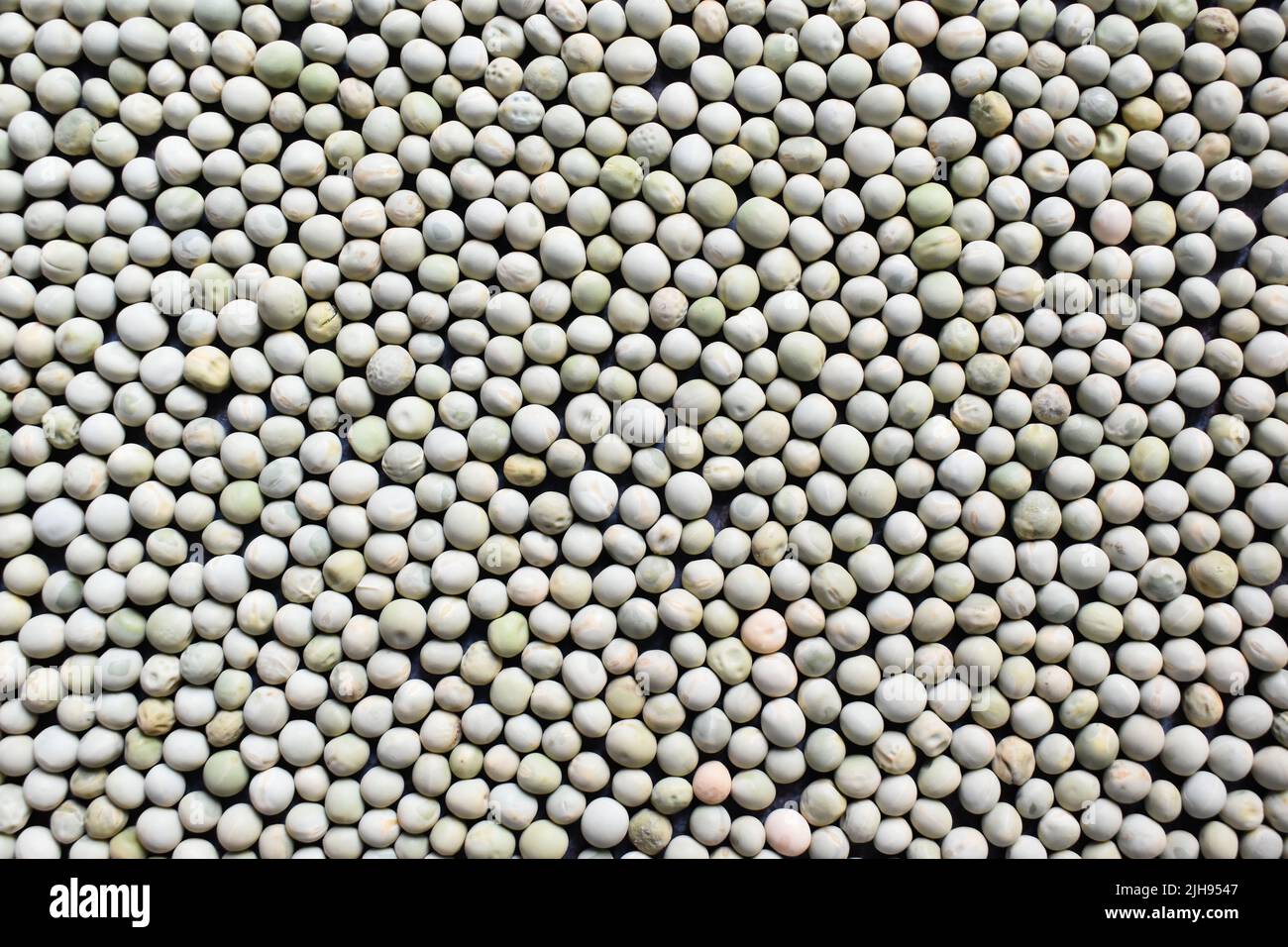 Raw whole dried green peas Stock Photo Alamy