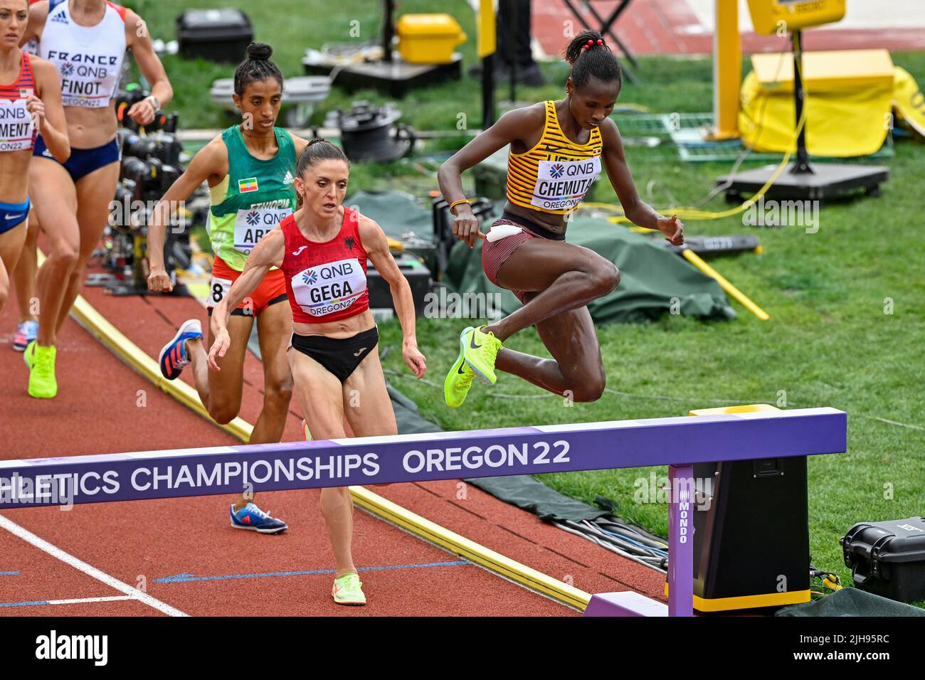 EUGENE, UNITED STATES - JULY 16: Luiza Gega of Albania, Peruth Chemutai of Uganda competing on Women's 3000 metres Steeplechase during the World Athletics Championships on July 16, 2022 in Eugene, United States (Photo by Andy Astfalck/BSR Agency) Stock Photo