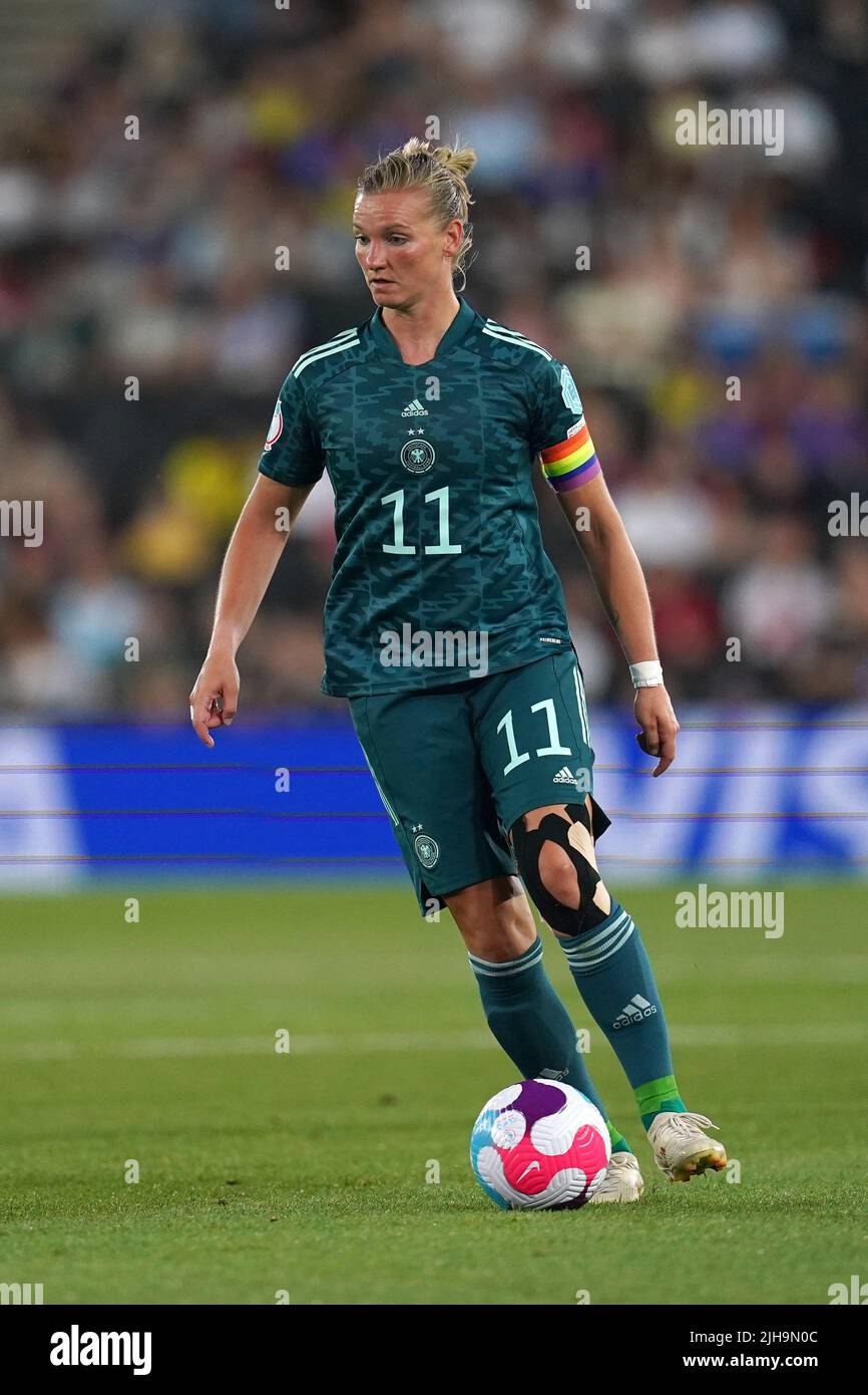 Germany's Alexandra Popp in action during the UEFA Women's Euro 2022 Group B match at Stadium MK, Milton Keynes. Picture date: Saturday July 16, 2022. Stock Photo