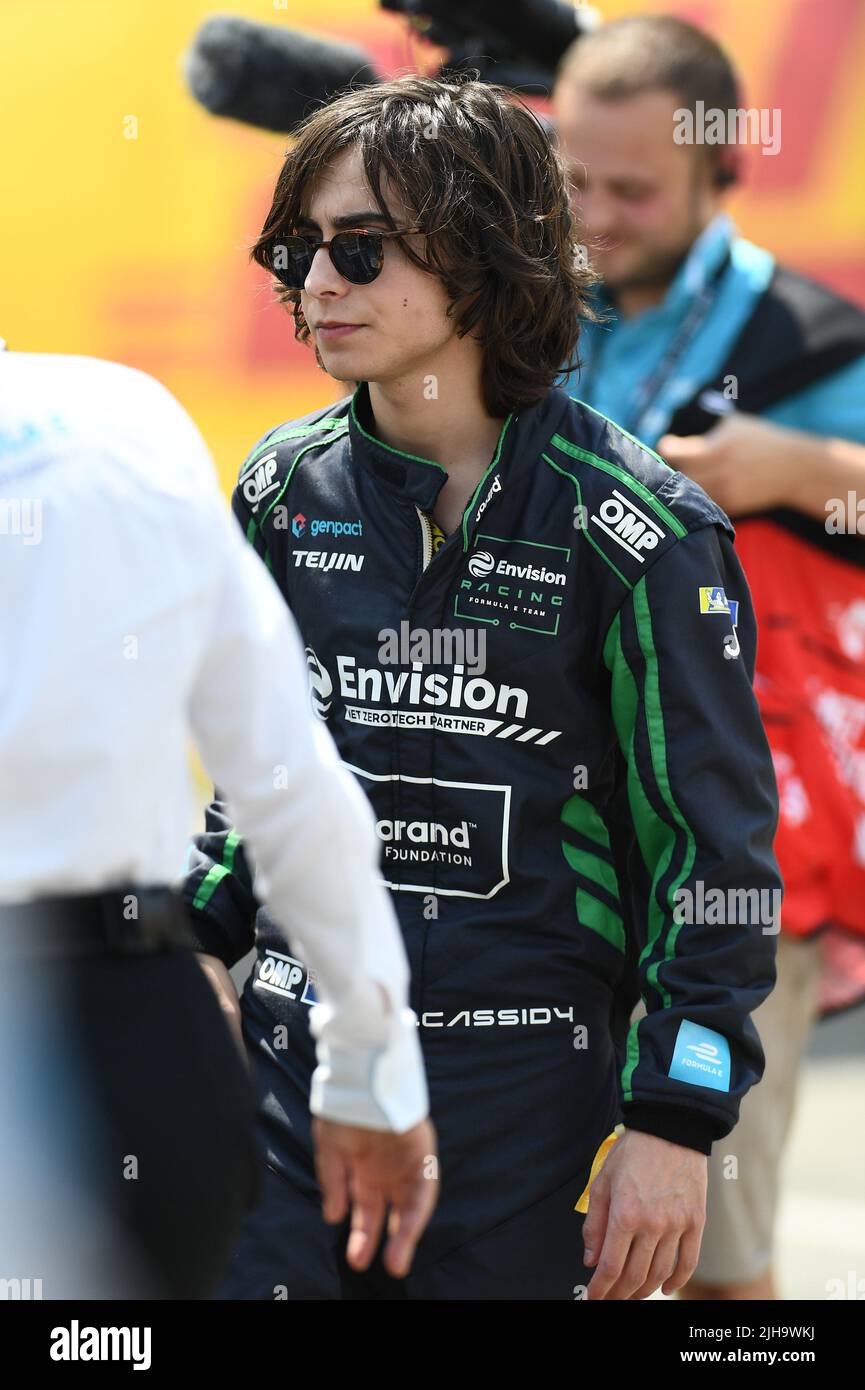 Aidan gallagher actor hi-res stock photography and images - Alamy