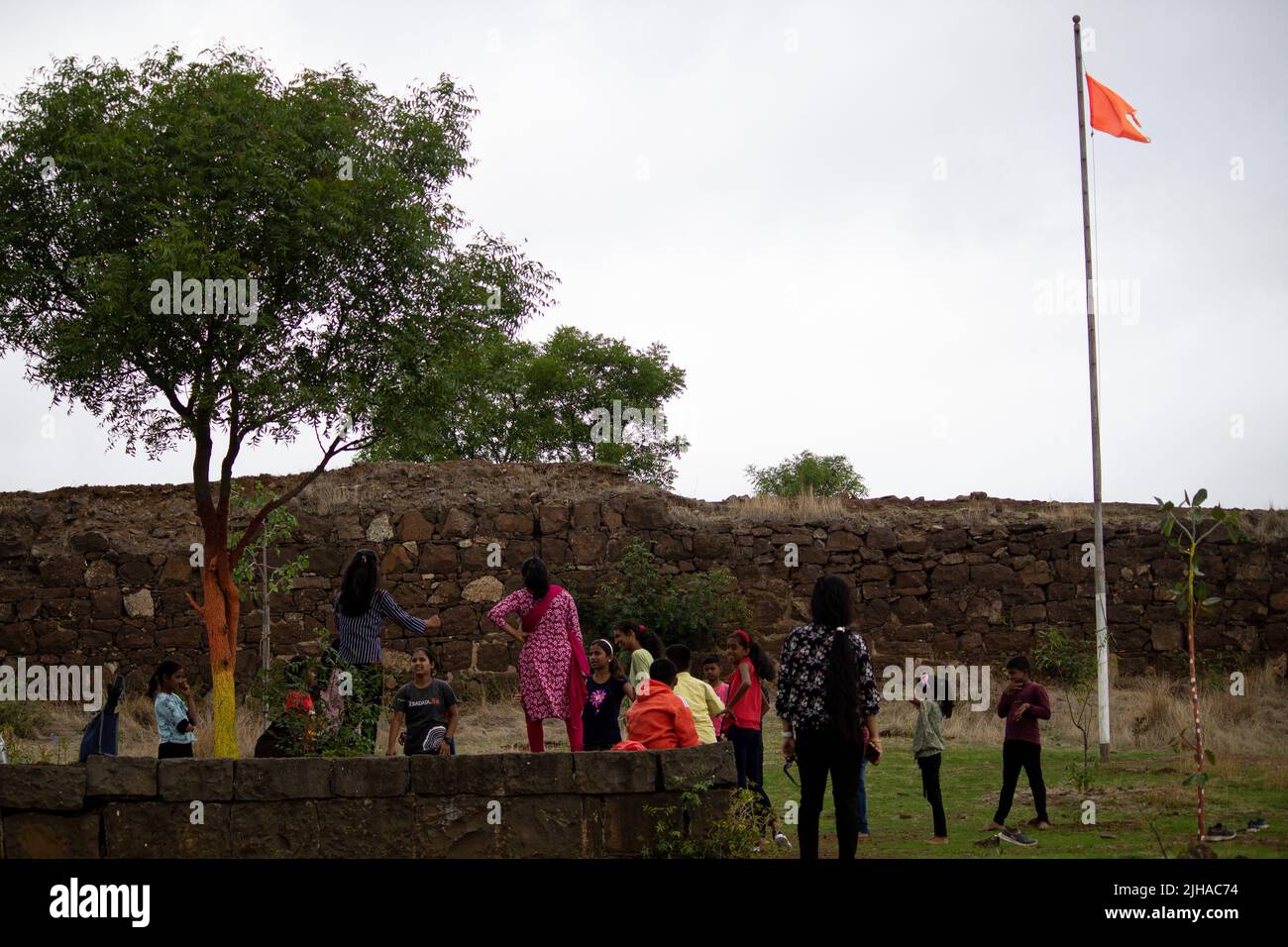 Indian flag children hi-res stock photography and images - Alamy