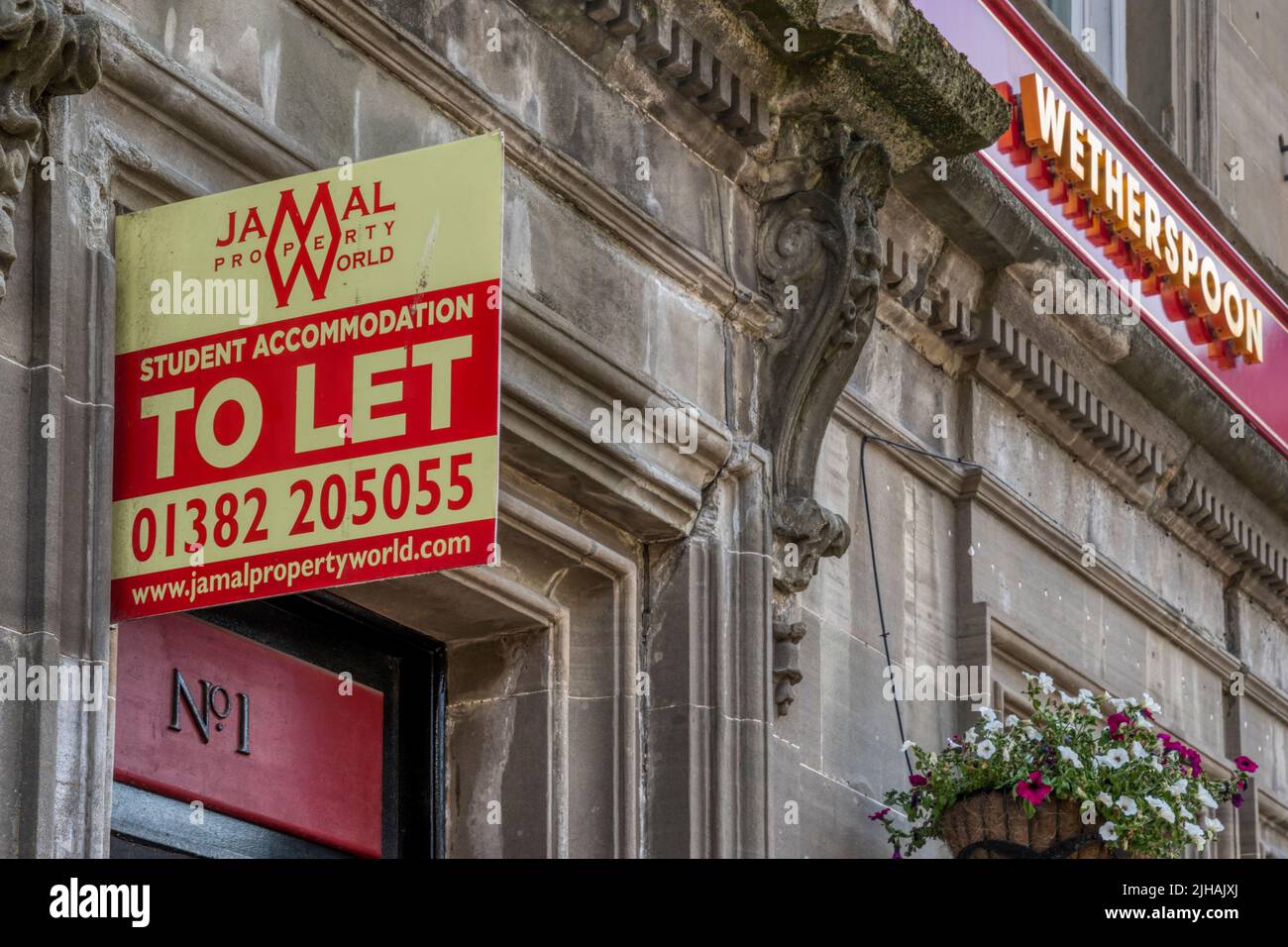 Student accommodation to let next to a Wetherspoon's pub in central Dundee. Stock Photo
