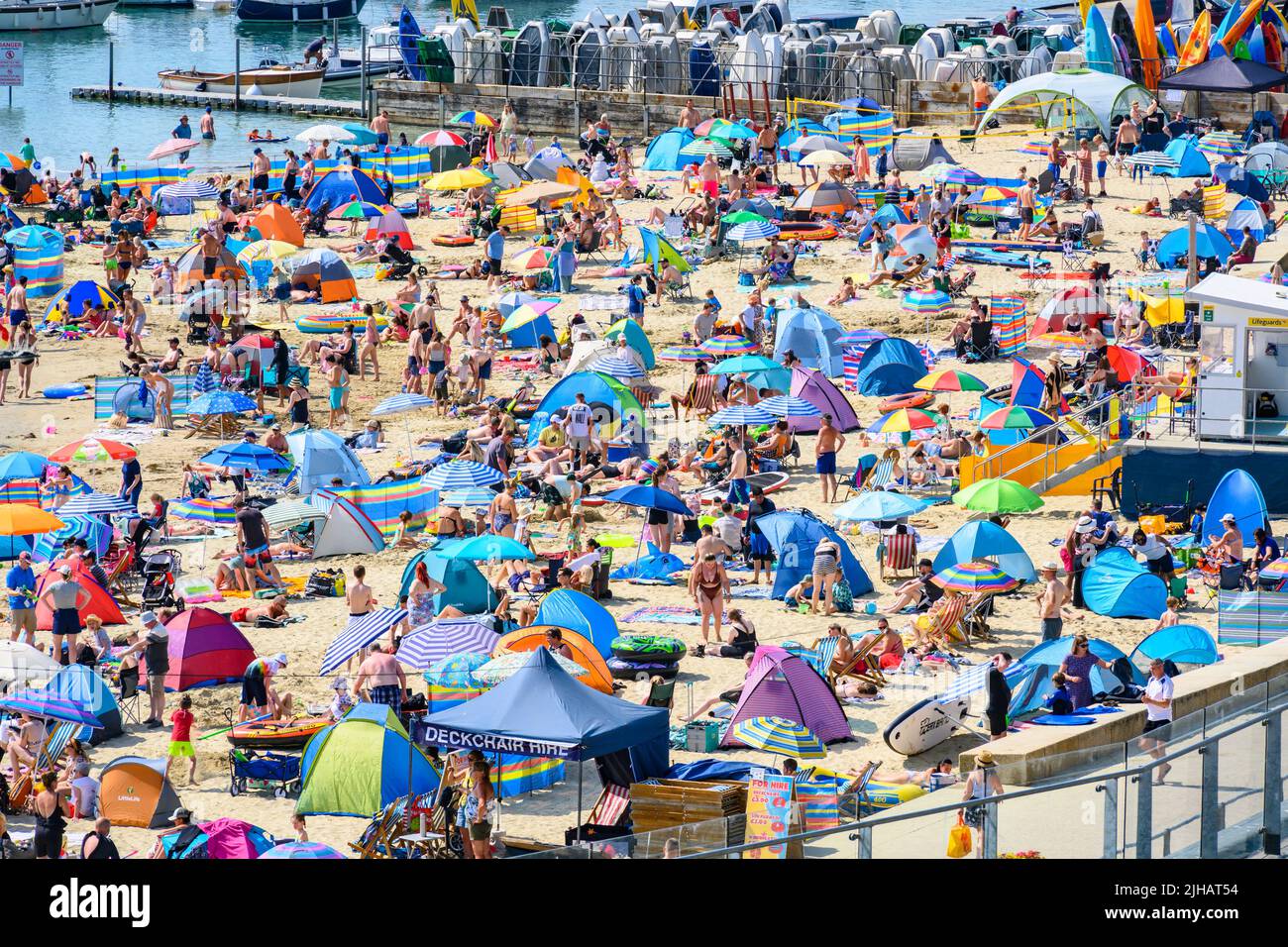 Lyme Regis, Dorset, UK. 17th July, 2022. UK Weather The picturesque