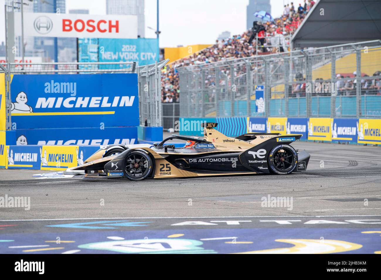 Jean-Eric Vergne (car no. 25) of DS TECHEETAH drives during the ABB FIA Formula E Championship, New York City E-Prix Season 8 Round 11 in the Brooklyn borough of New York City. Stock Photo