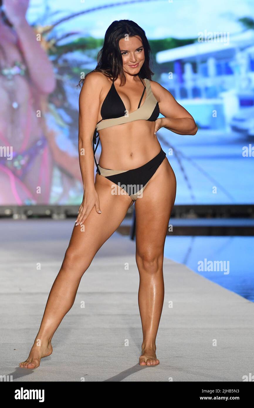 Sports illustrated swimsuit show hi-res stock photography and images - Page  24 - Alamy