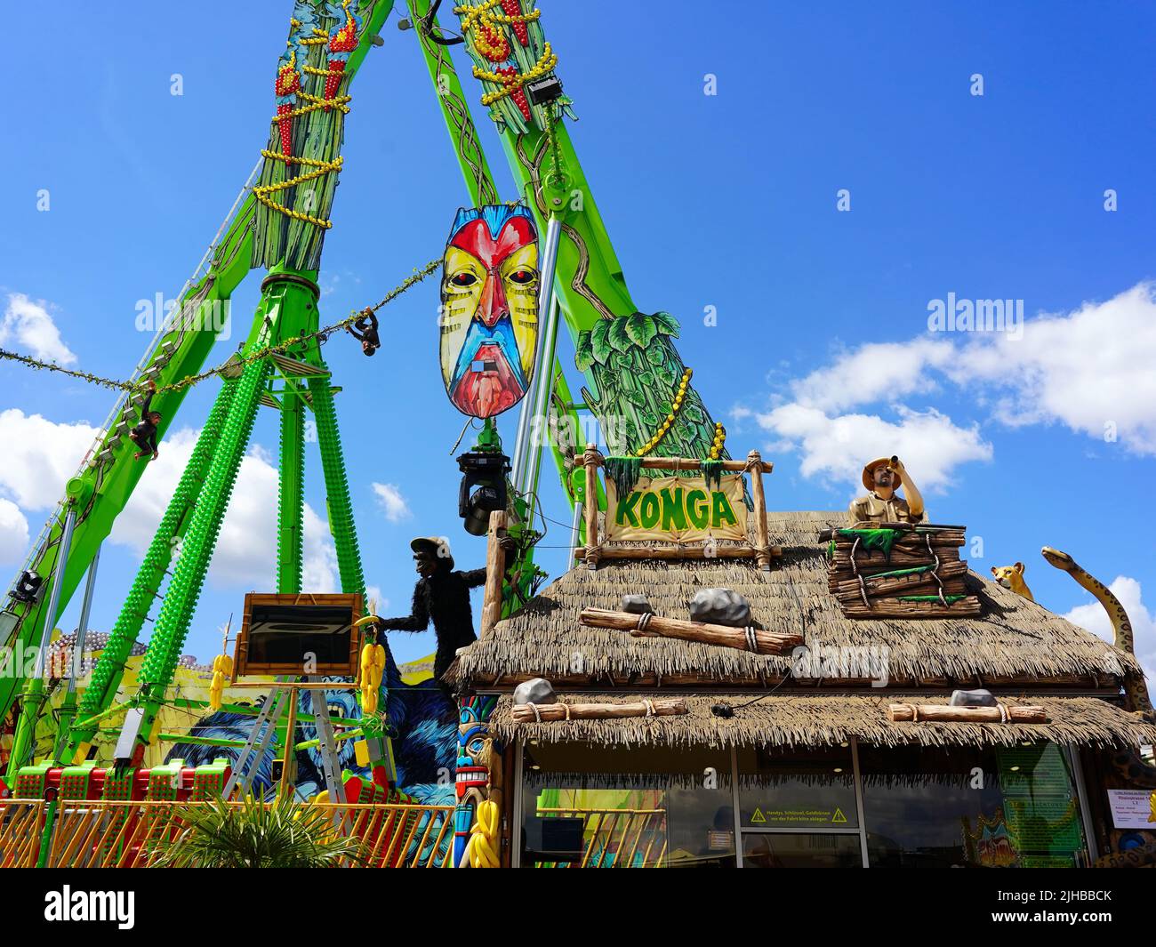 'Konga' funfair ride at the popular funfair 'Rheinkirmes' 2022 in Düsseldorf/Germany, the biggest fun fair on the Rhine. Stock Photo