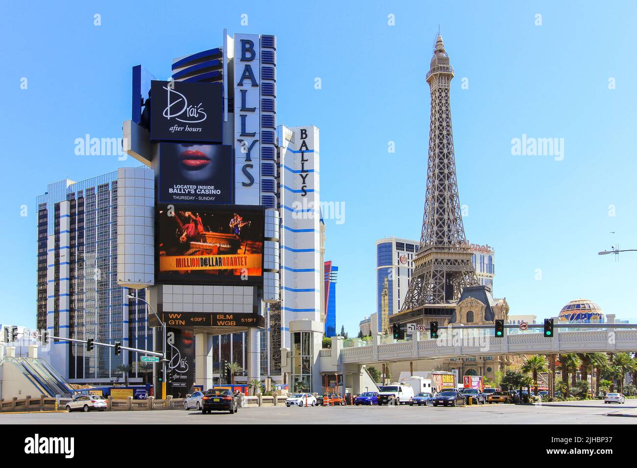 Eiffel Tower view from room 2788. - Picture of Paris Las Vegas