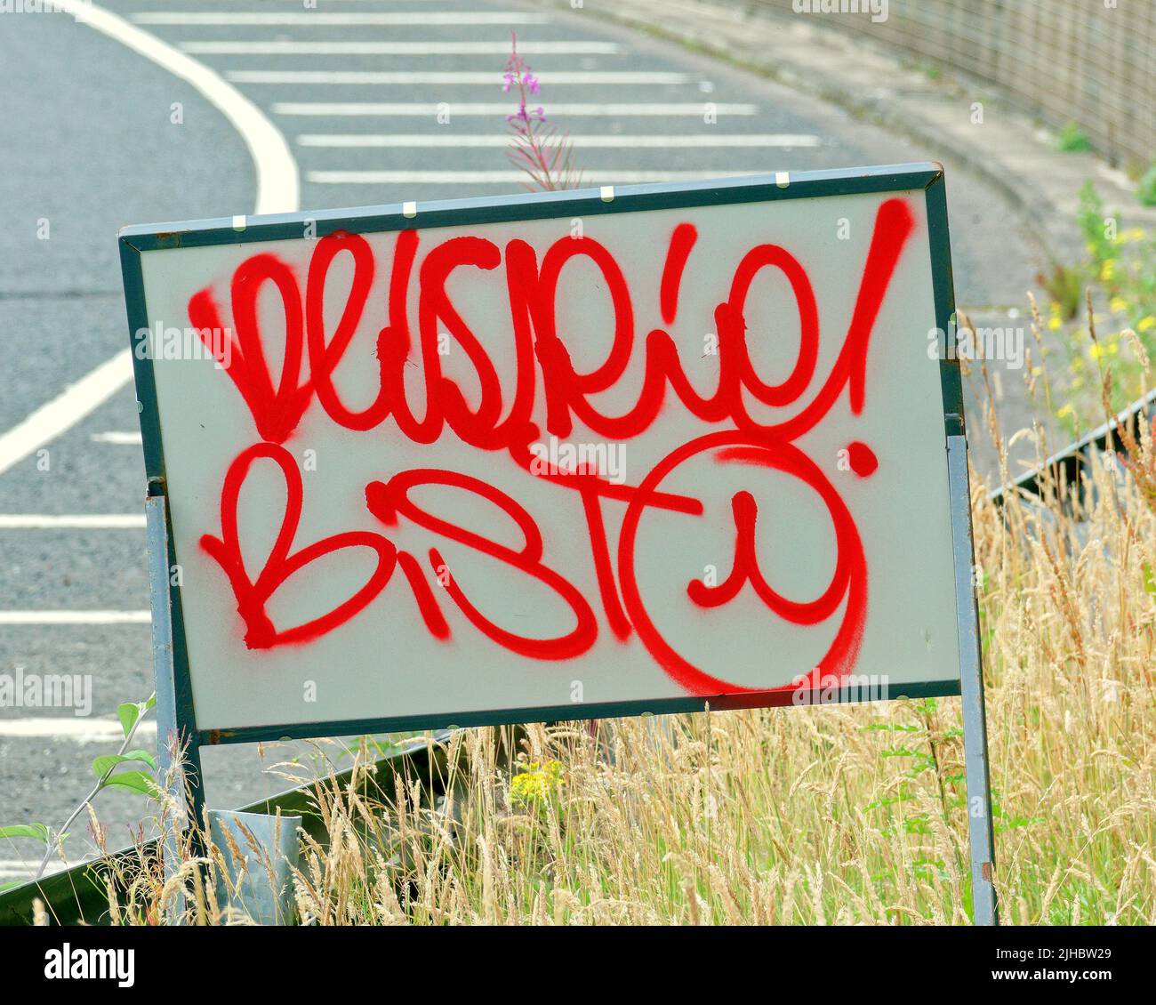 Glasgow, Scotland, UK 17th July, 2022. Dangerous vandalised road signs route 66 on the clydeside expressway near the hydro as roadworks continue local wags have overwritten signs with a nod to “route 66”.  Credit Gerard Ferry/Alamy Live News Stock Photo