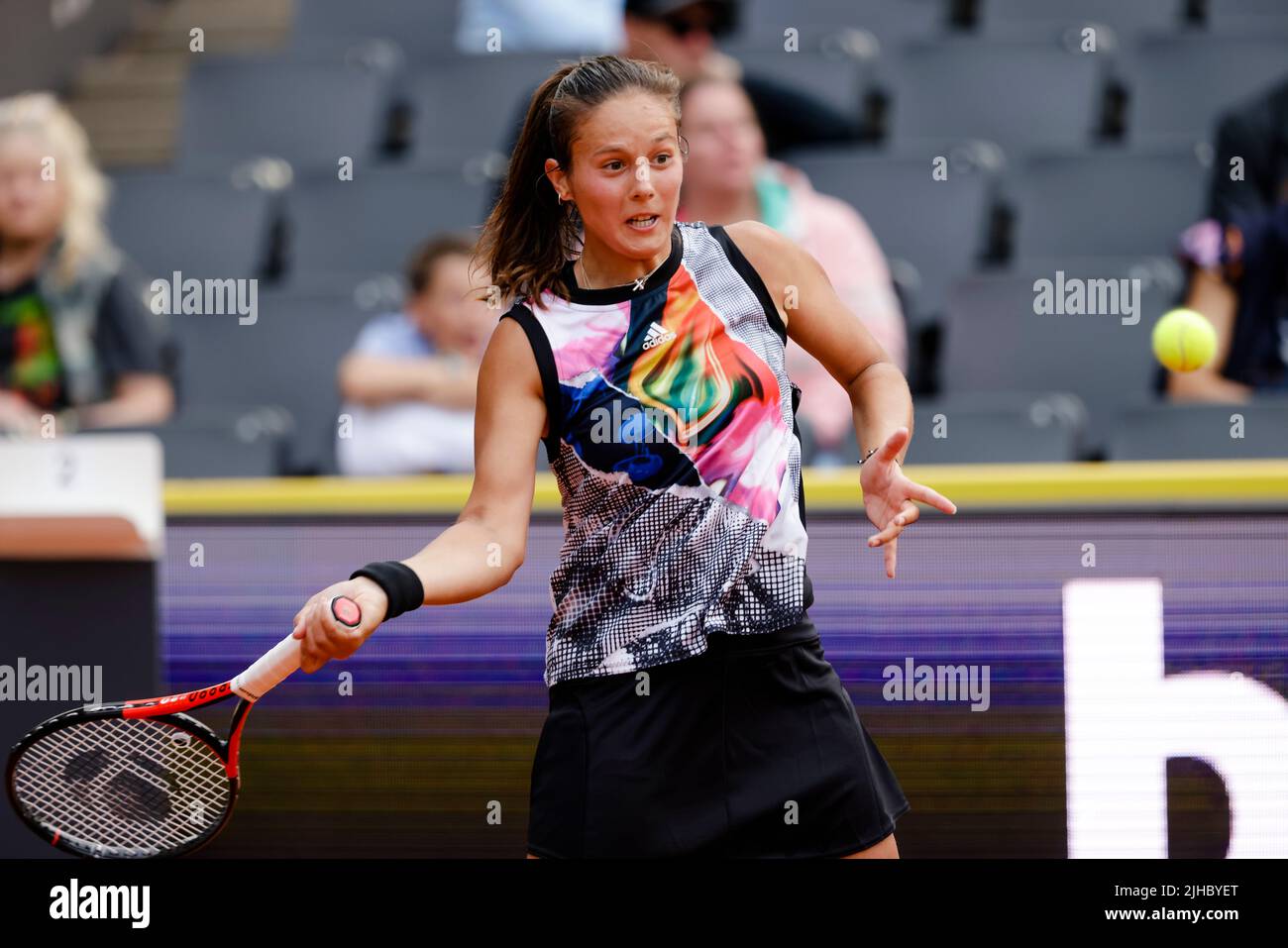 Hamburg, Germany. 17th July, 2022. Tennis, WTA Tour/ATP Tour, singles, women, 1st round. Siniakova (Czech Republic) - Kassatkina (Russia). Darya Kassatkina in action. Credit: Frank Molter/dpa/Alamy Live News Stock Photo