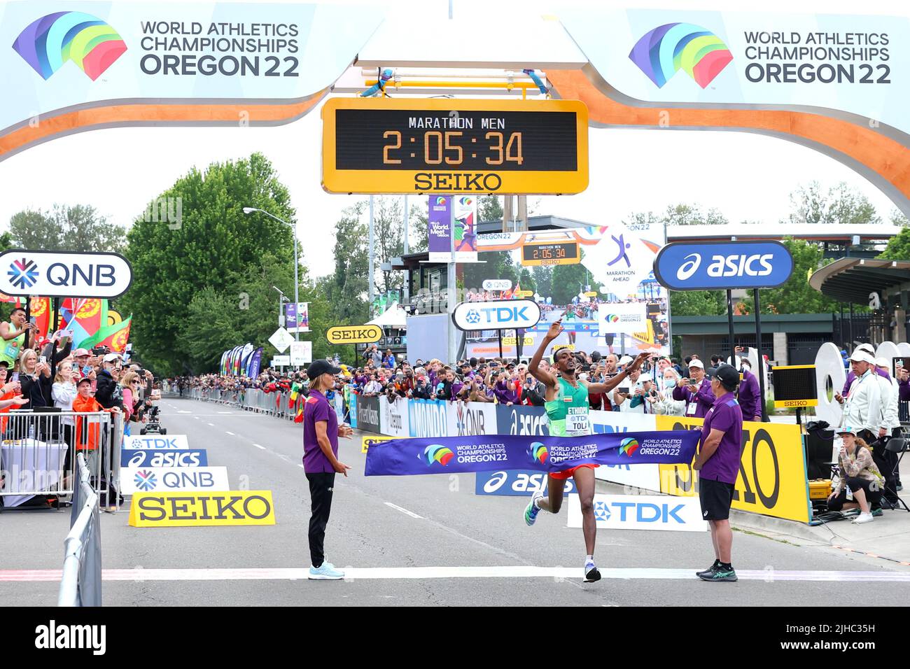 Oregon, USA. 17th July, 2022. Tamirat Tola (ETH) Athletics IAAF World Championships Oregon