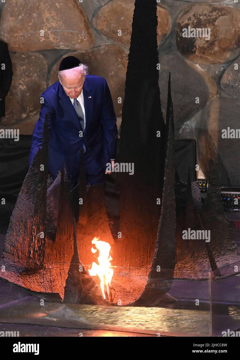 Jerusalem, Israel. 13 July, 2022. U.S President Joe Biden, pauses at the Eternal Flame during a visit to the Hall of Remembrance of the Yad Vashem Holocaust Memorial Museum, July 13, 2022 in Jerusalem, Israel. Stock Photo