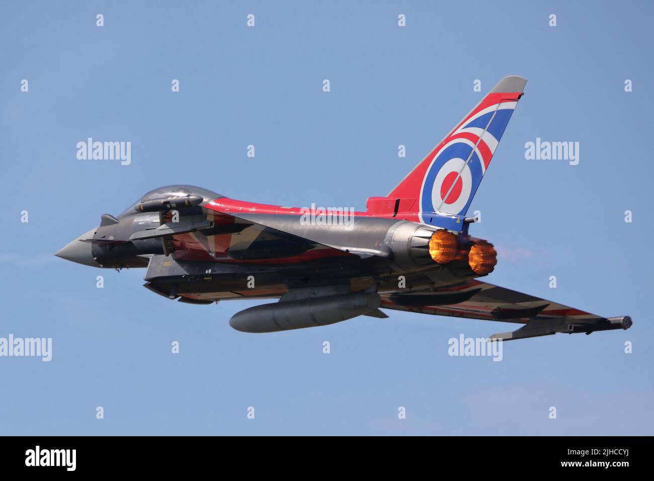 Fairford, UK. 16th July, 2022. Military aircraft from across the globe on display for the RIAT Royal International Air Tattoo. The RAF fielded a Typhoon Eurofighter with a special livery. Credit: Uwe Deffner/Alamy Live News Stock Photo