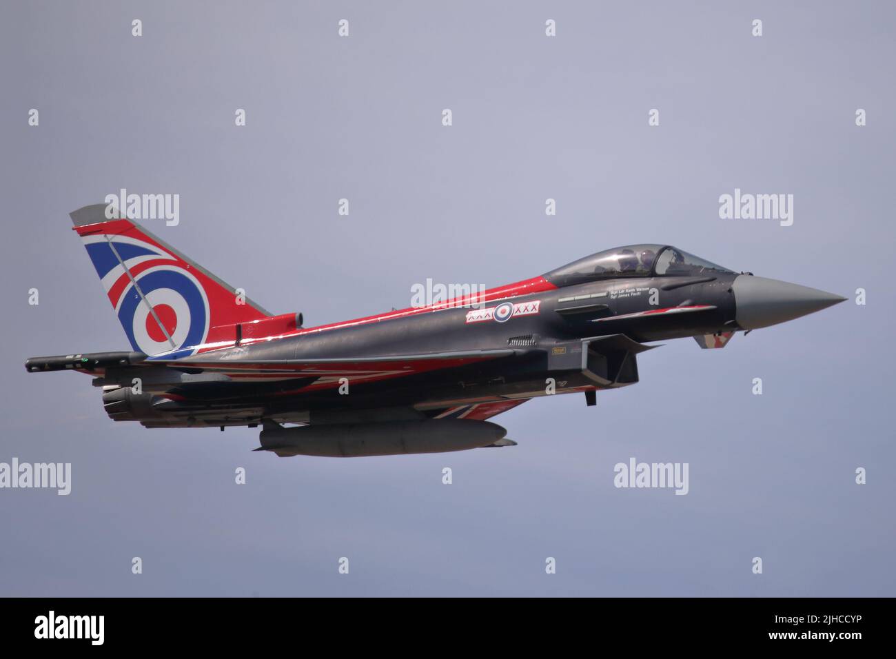 Fairford, UK. 16th July, 2022. Military aircraft from across the globe on display for the RIAT Royal International Air Tattoo. The RAF fielded a Typhoon Eurofighter with a special livery. Credit: Uwe Deffner/Alamy Live News Stock Photo