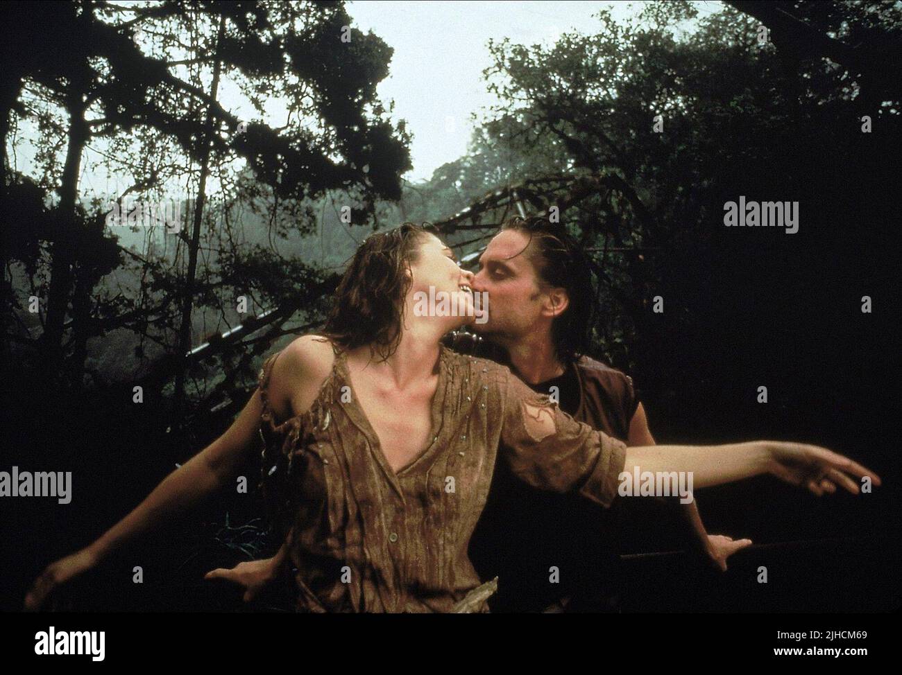 KATHLEEN TURNER, MICHAEL DOUGLAS, ROMANCING THE STONE, 1984 Stock Photo