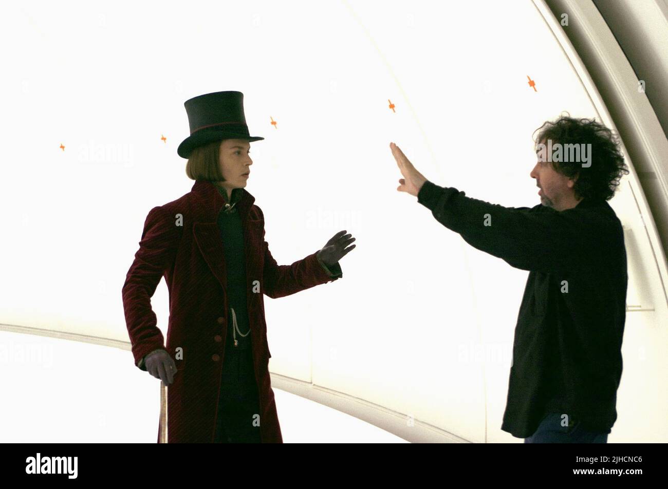 JOHNNY DEPP, TIM BURTON, CHARLIE AND THE CHOCOLATE FACTORY, 2005 Stock Photo